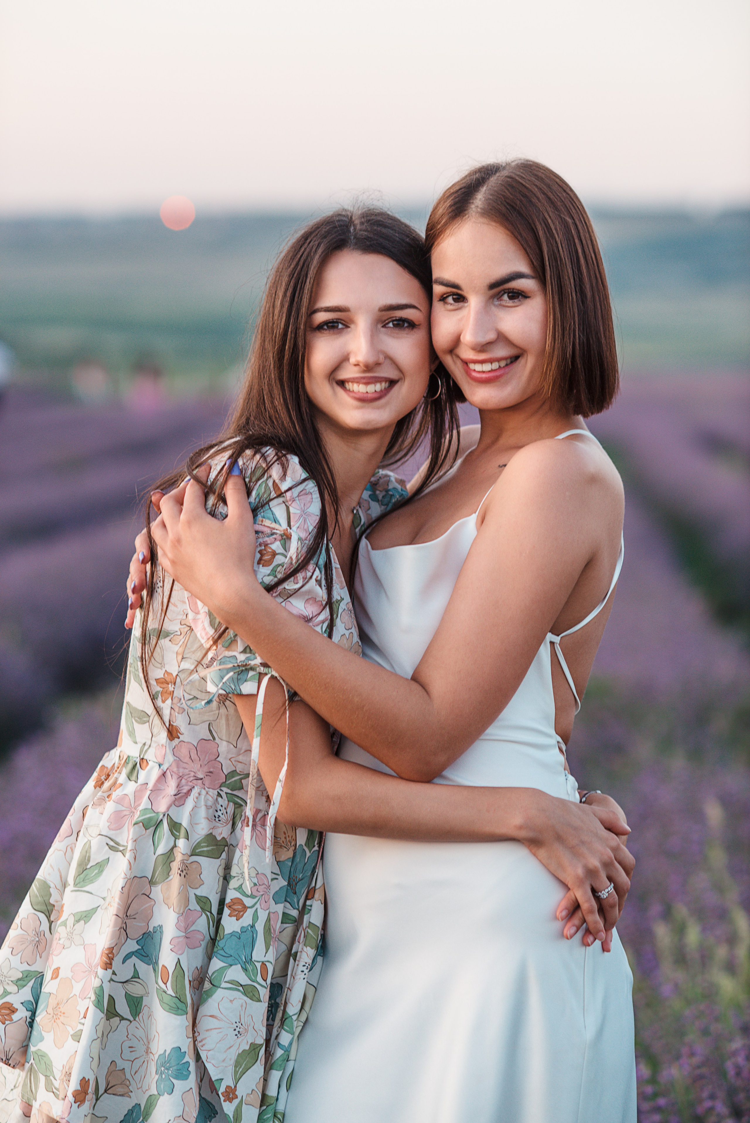 Фотосессия в лавандовом поле. Прогулочная фотосессия в Крыму. Фотограф в Симферополе Ольга Топоривская. Красивые места для фотосессий в Крыму.