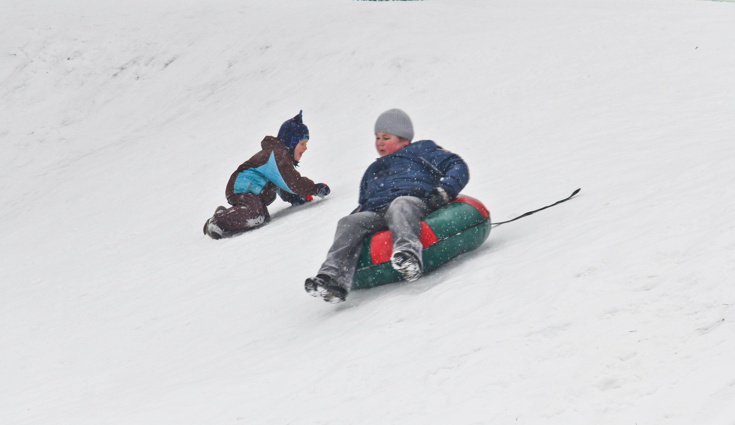 2011. Стрит-фотография, полная абсурда, идиотизма и красоты