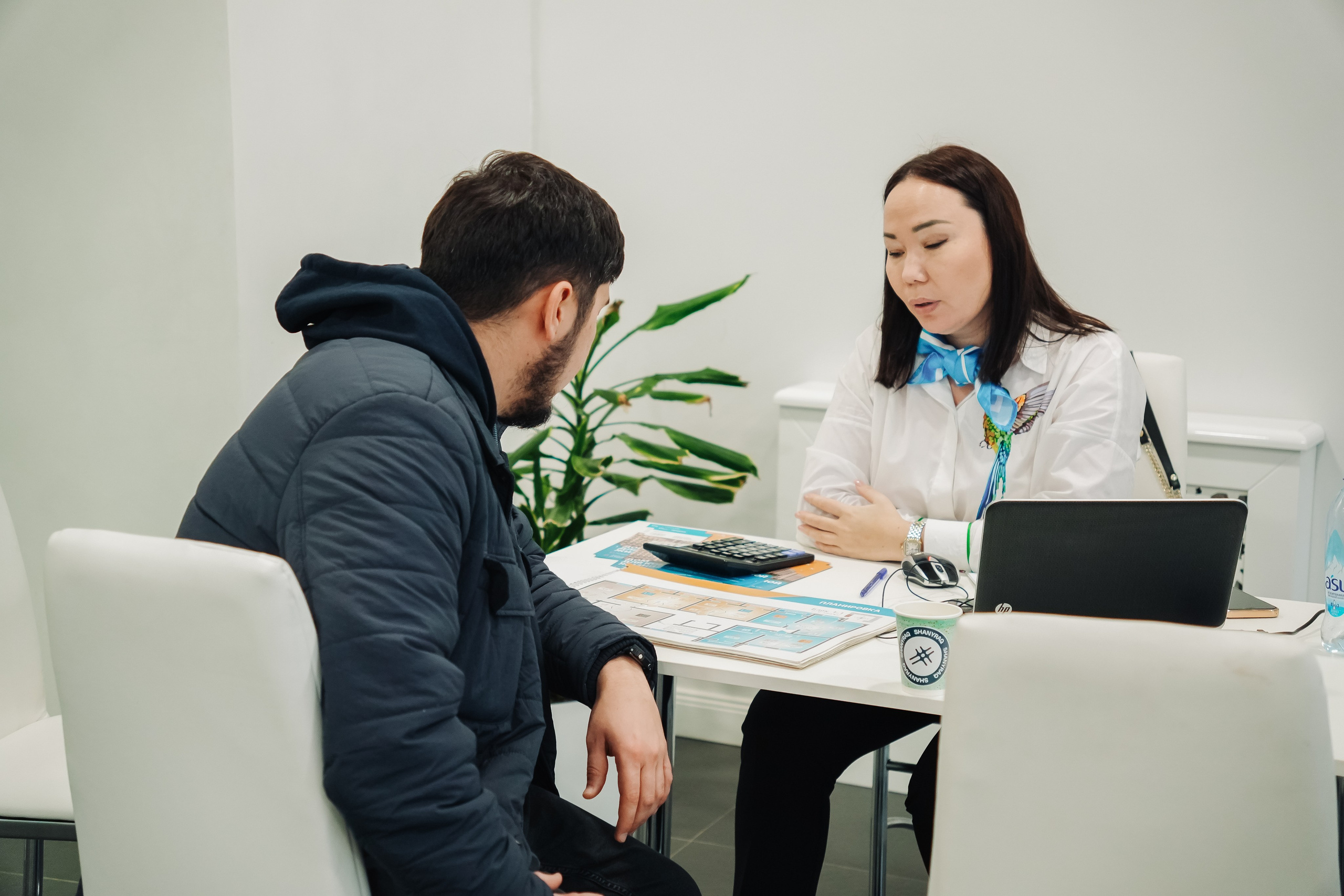 Фотоотчет: Галерея недвижимости SHANYRAQ