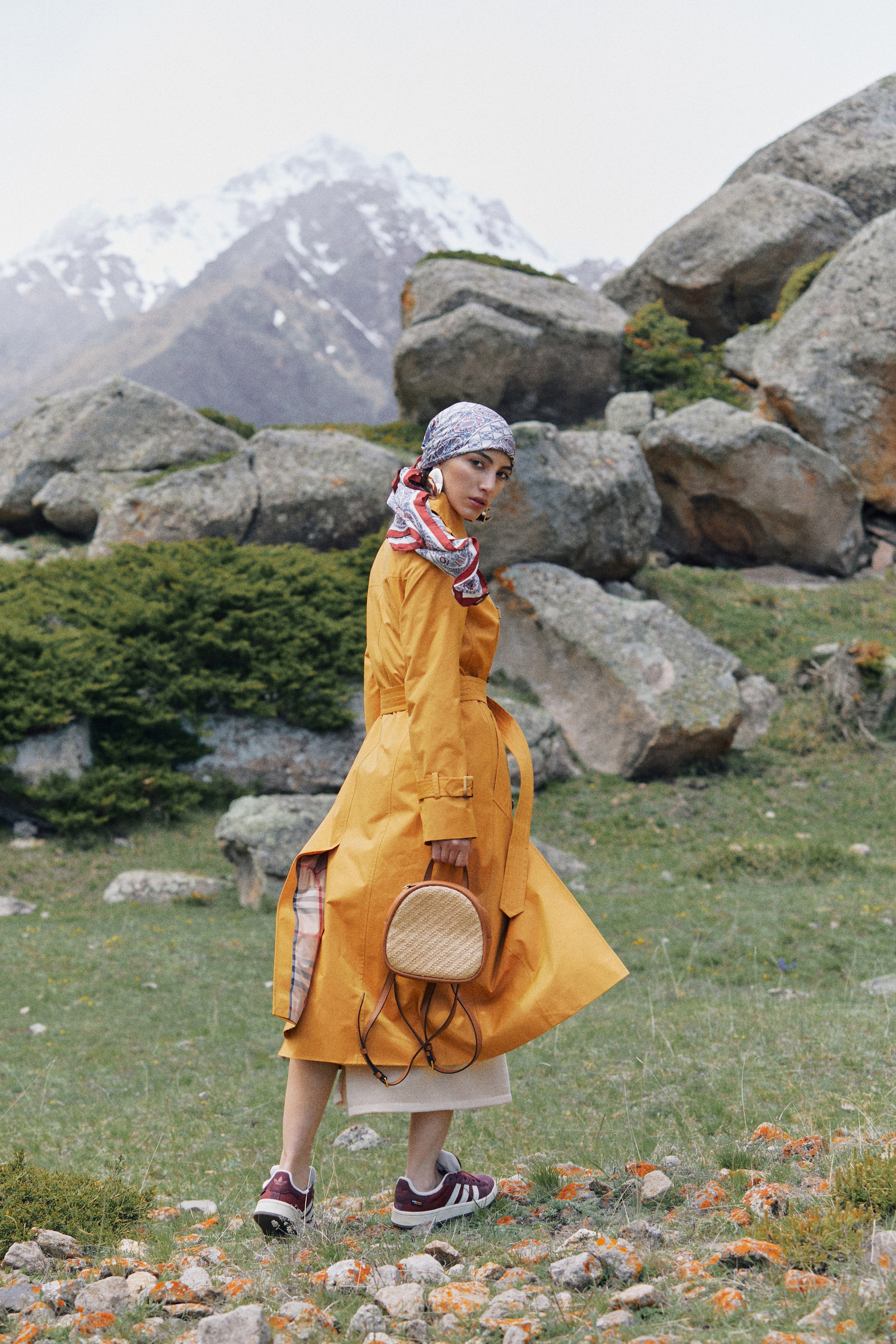 Съемка для бренда в горах. Фотограф Продюсер в горах КБР / Москва  Нальчик Горы