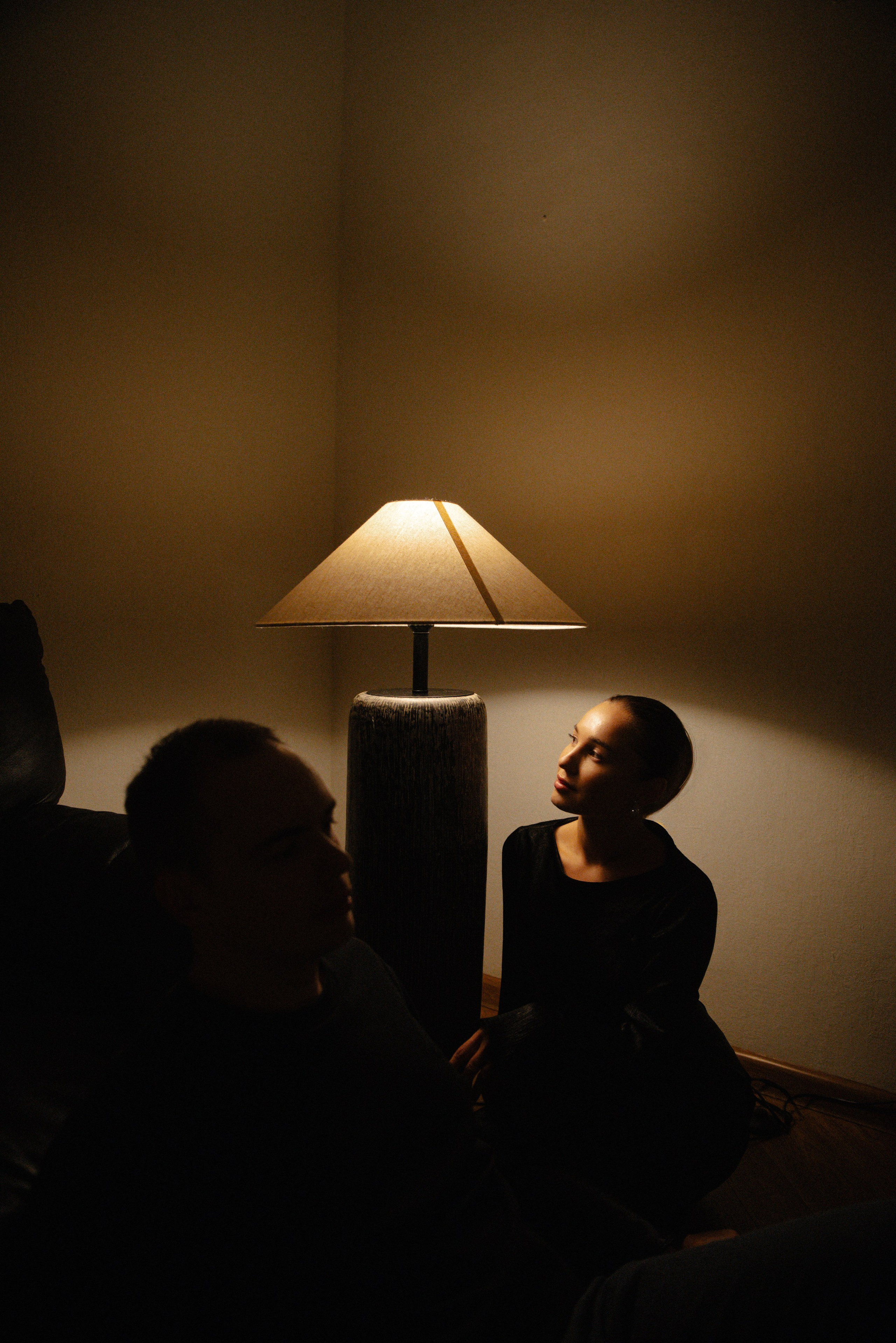 Обнимая. Свадебный, женский фотограф в Москве, Мытищах, Королёве Ксения Узилле