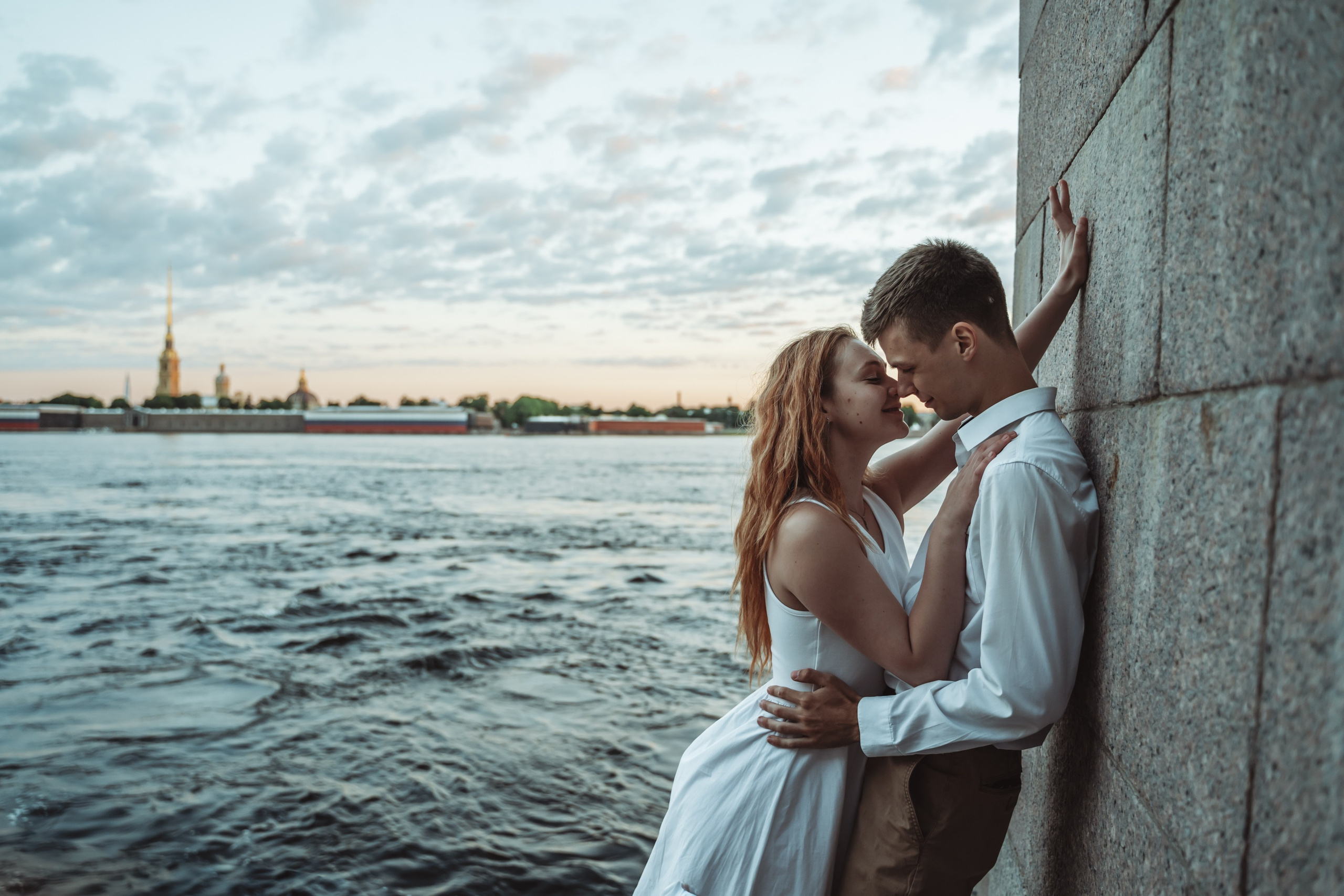 Лав стори фотограф Санкт-Петербург. Свадебный, семейный, портретный, репортажный фотограф в Санкт-Петербурге