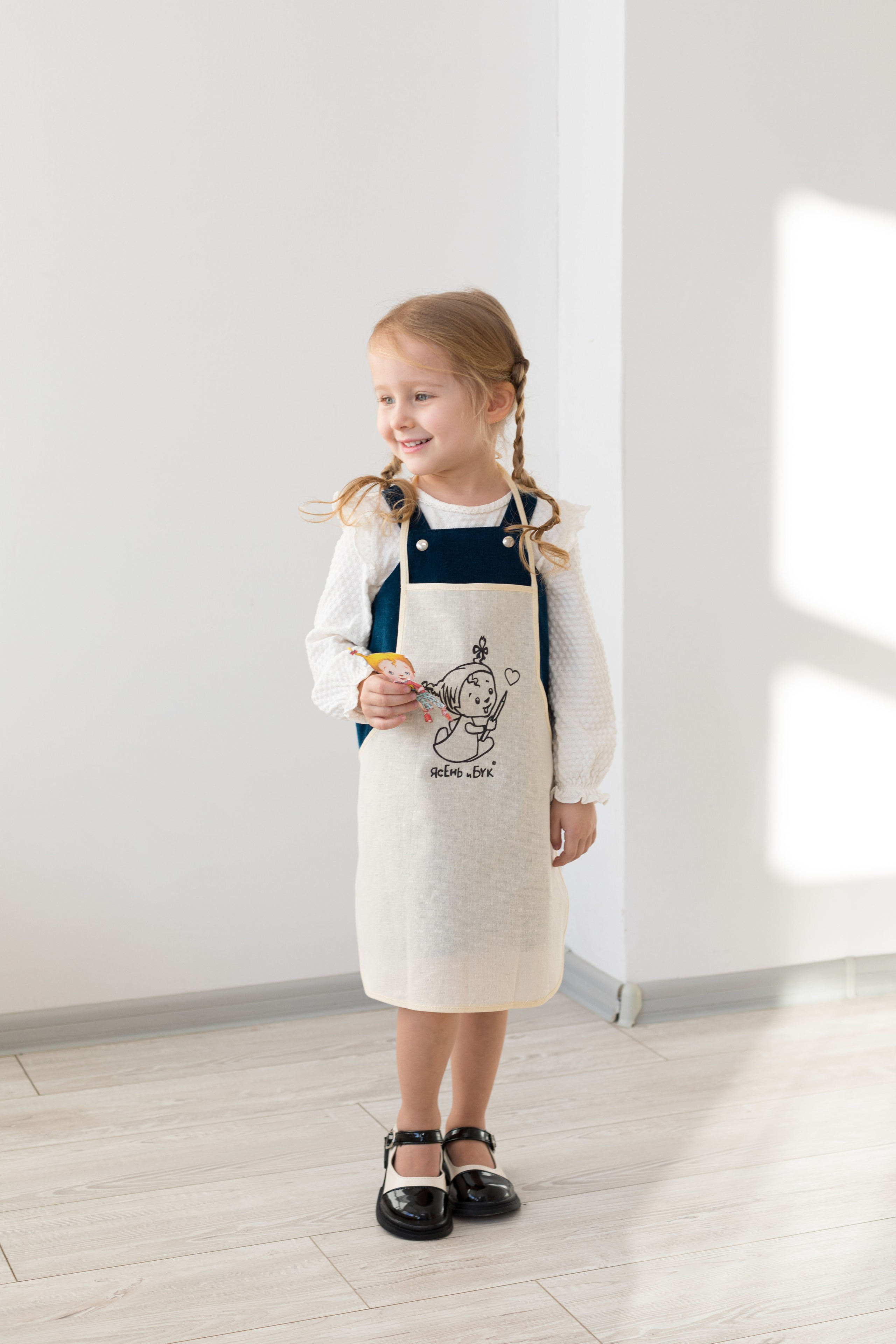 Фотосессия с детскими книгами. Детский и контент фотограф Надя Волкова Санкт-Петербург