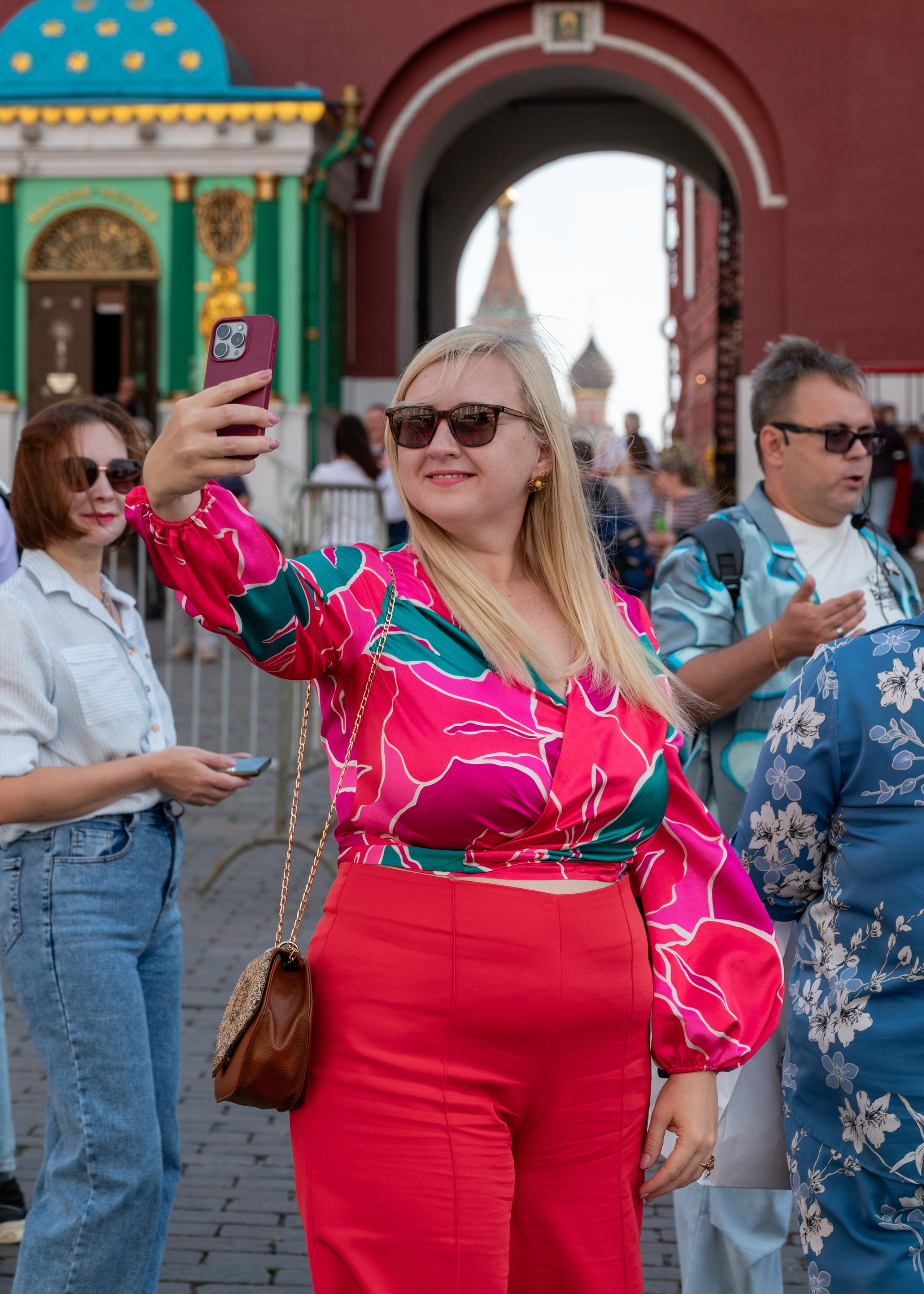 Фотопрогулка в Александровском саду. П&П — Полезное с Приятным. Фотоэкскурсии — Москва на память. Экскурсовод и фотограф в Москве. Увези столицу в своём альбоме!
