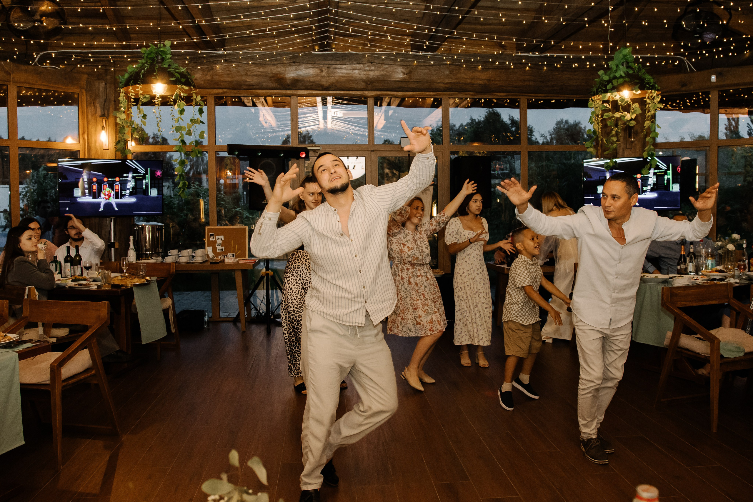 Море из счастливых слёз. Свадебный фотограф Челябинск Полина Чеботарь