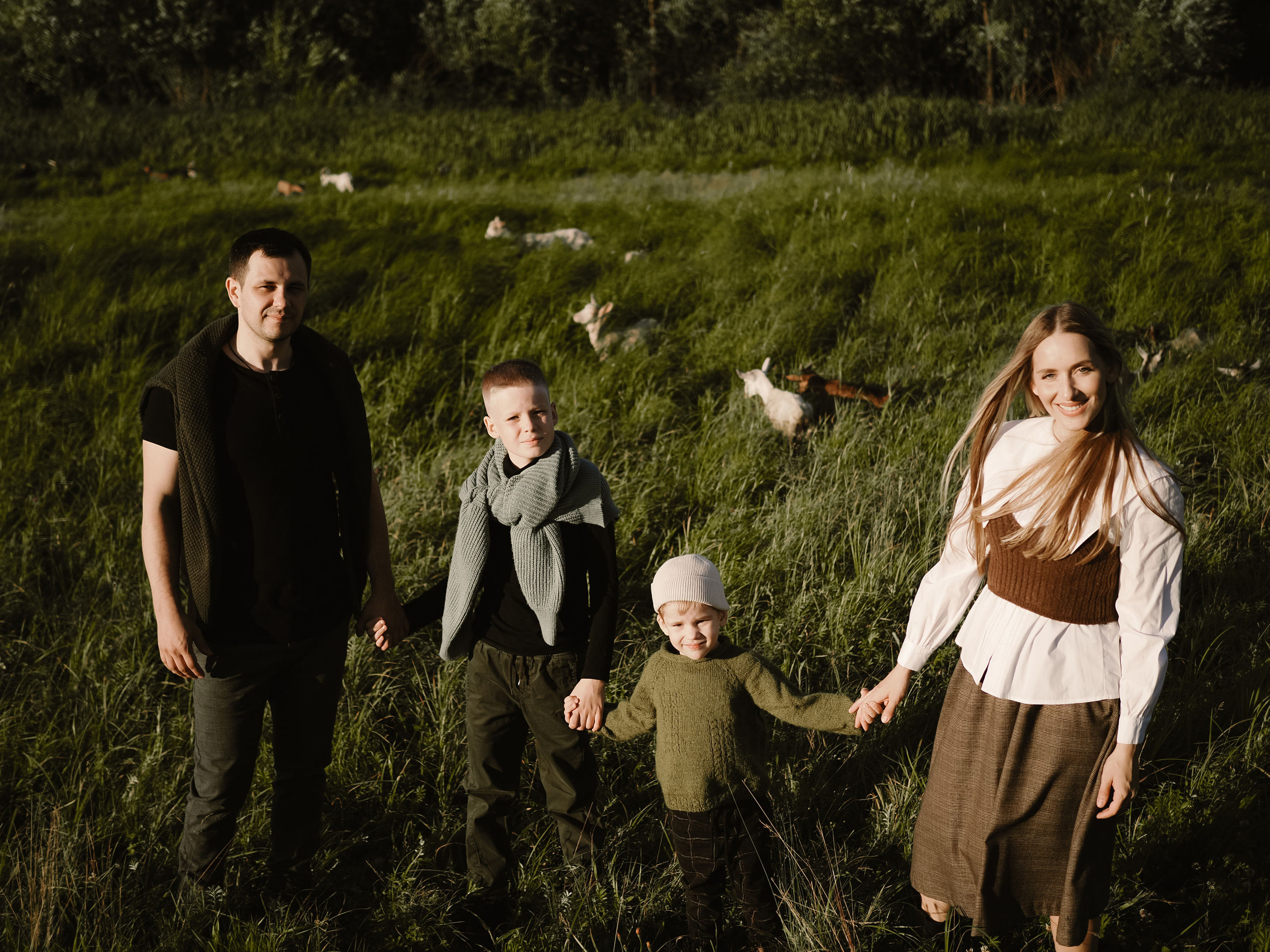 Холмы на закате. Фотограф Рязань. Семейный Свадебный фотограф