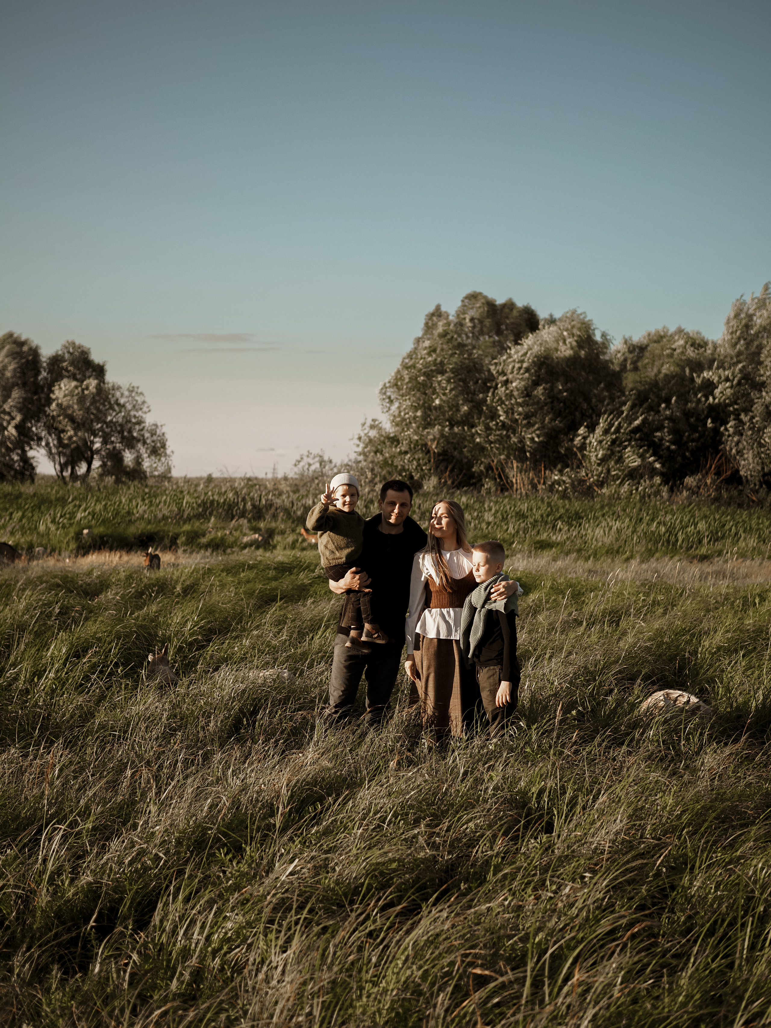 Холмы на закате. Фотограф Рязань. Семейный Свадебный фотограф