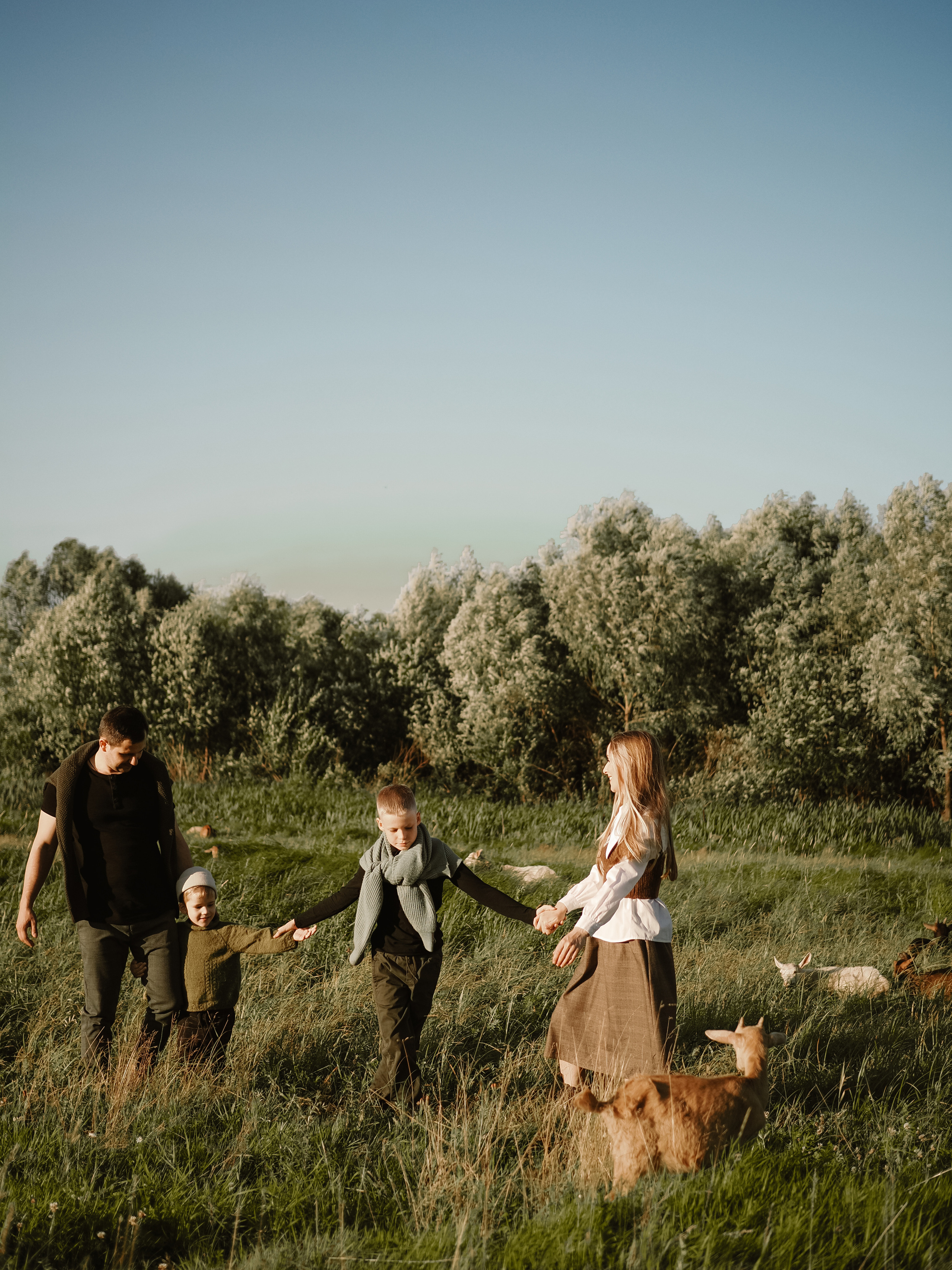 Холмы на закате. Фотограф Рязань. Семейный Свадебный фотограф