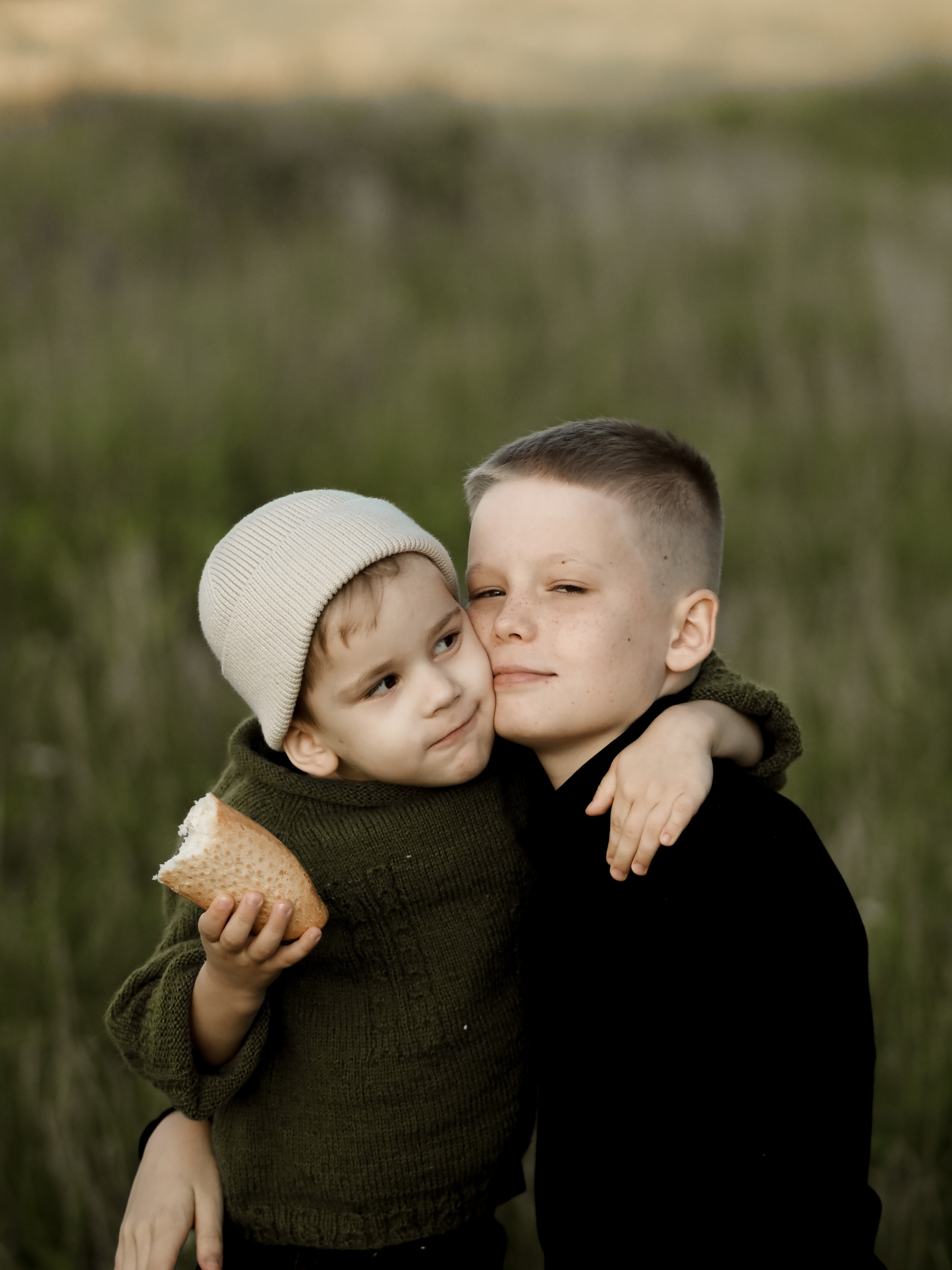 Холмы на закате. Фотограф Рязань. Семейный Свадебный фотограф