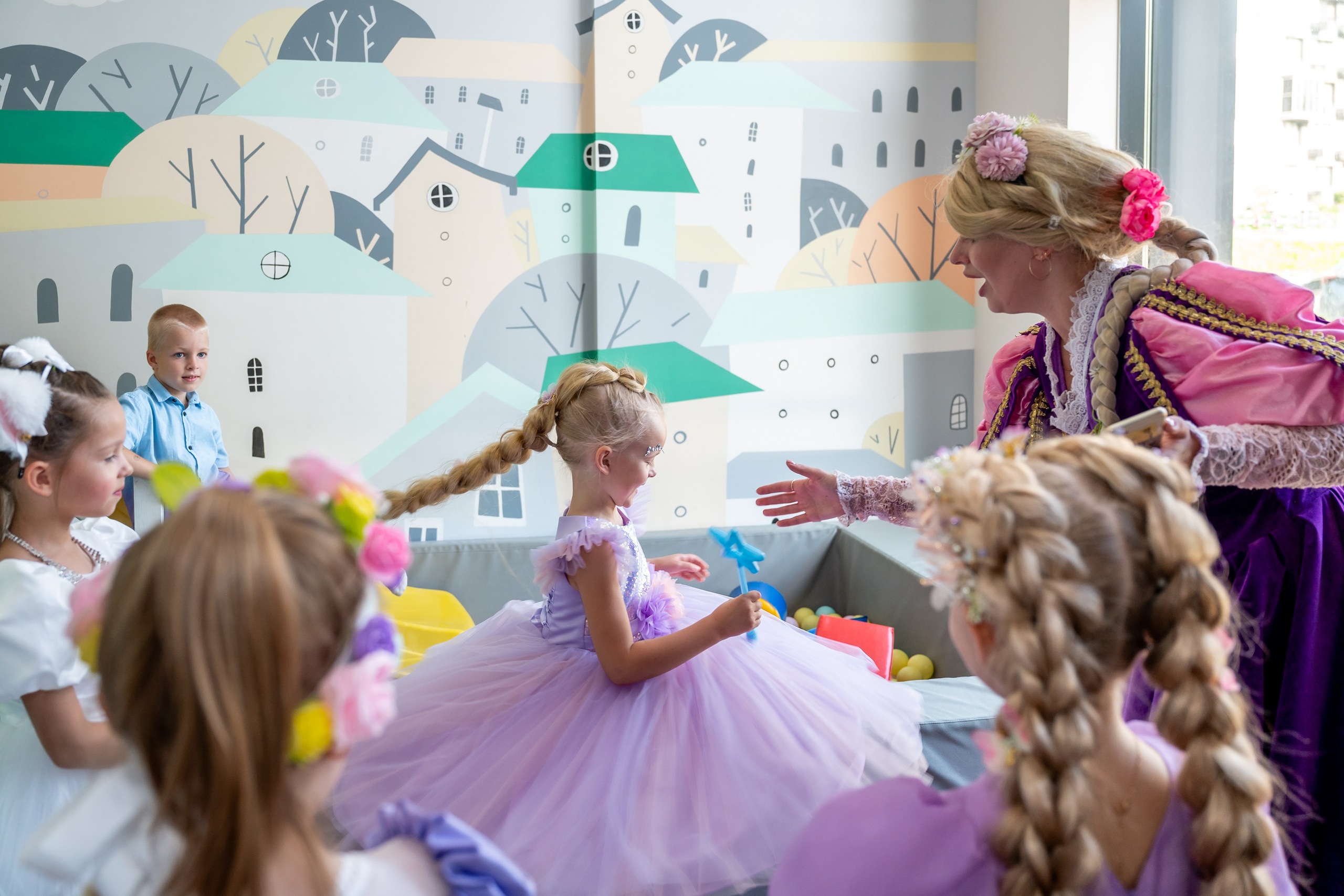 ДР в лофте с фокусником