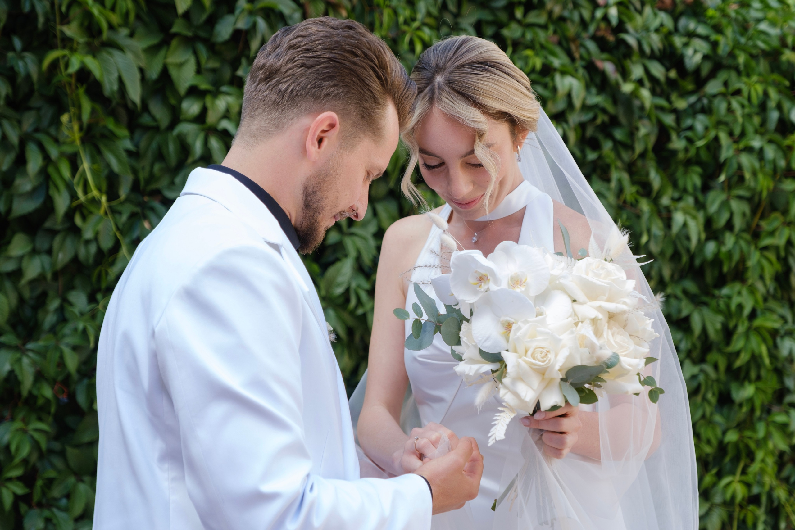 Alexander Alina. Wedding photographer