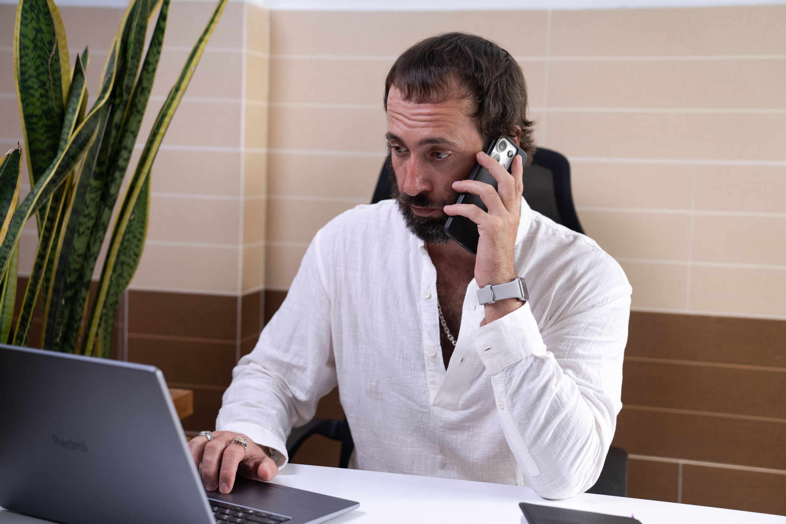 Деловой портрет гипнотерапевта в Муйне | Фото для профессионалов. Фотограф в Муйне и Фанхьете — Фотосессии для туристов, пар и семей