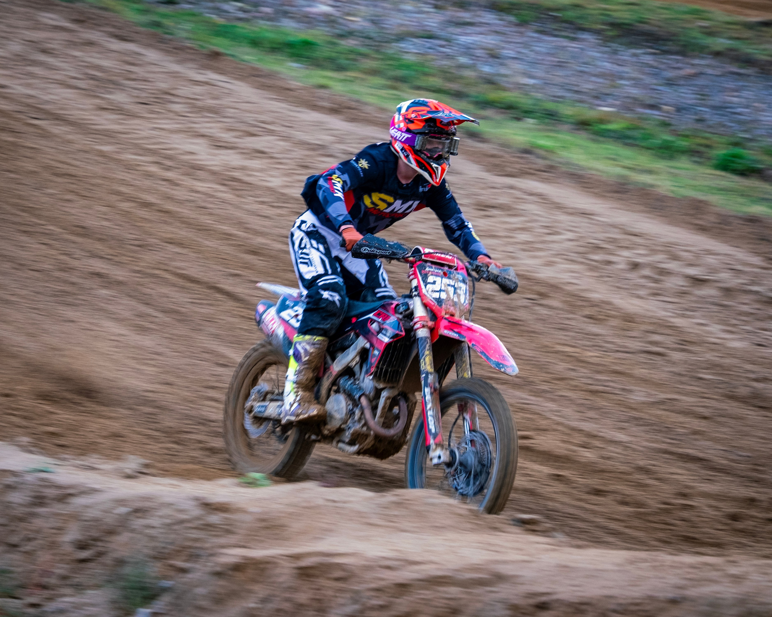 Мотокросс (Игора Драйв). Автомобильные фотографии и рисунки в Санкт-Петербурги Пашков Дмитрий