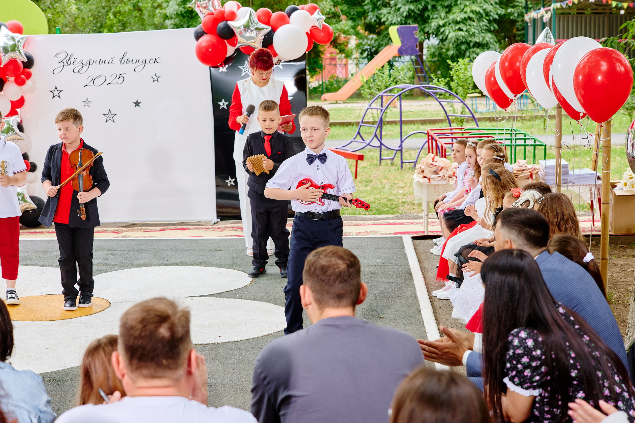 Выпускной 45 сад. Фотограф Выпускные альбомы Таганрог Сергей Коробченко