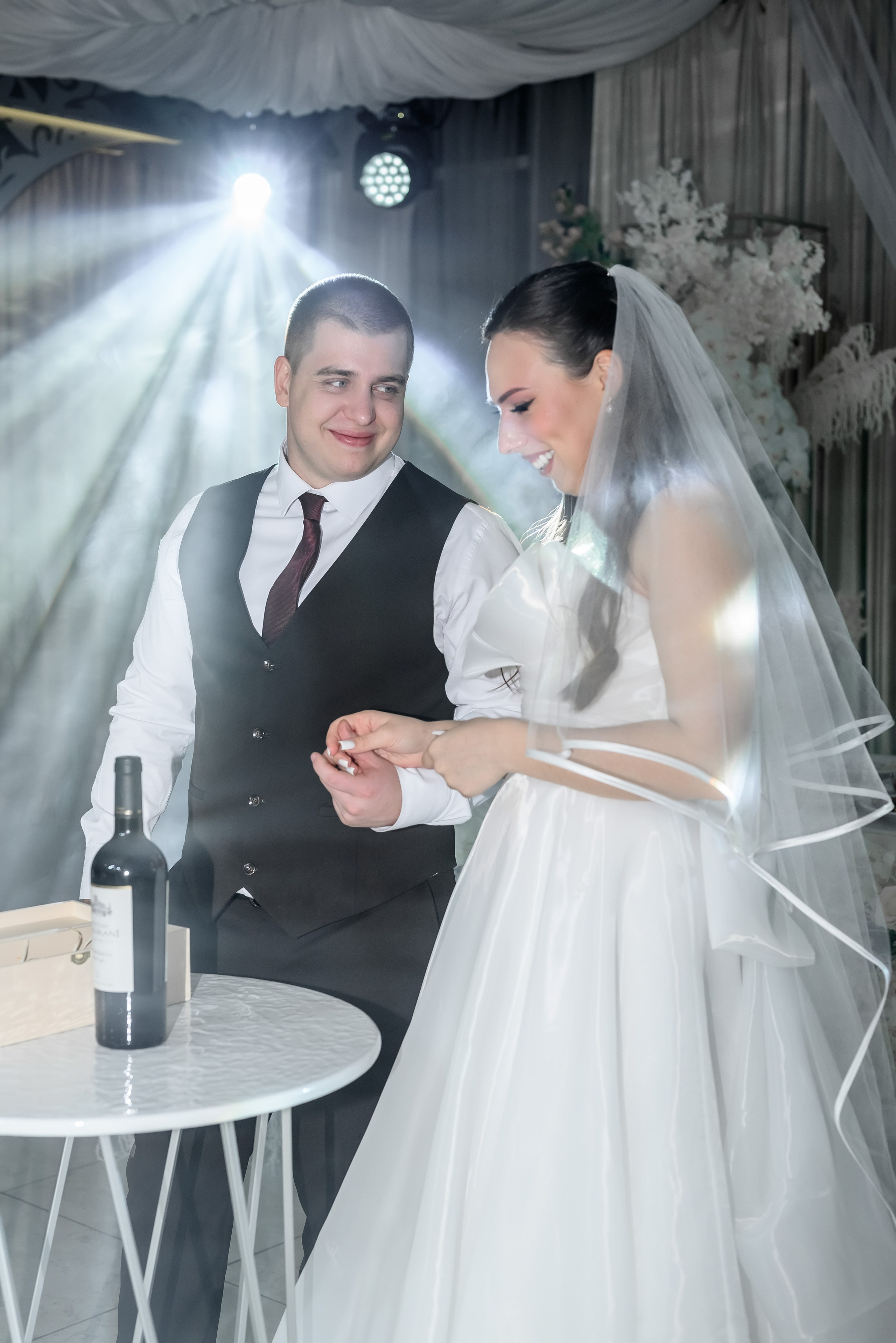 Юлия и Денис. Юлия Басня семейный и свадебный фотограф в Донецке