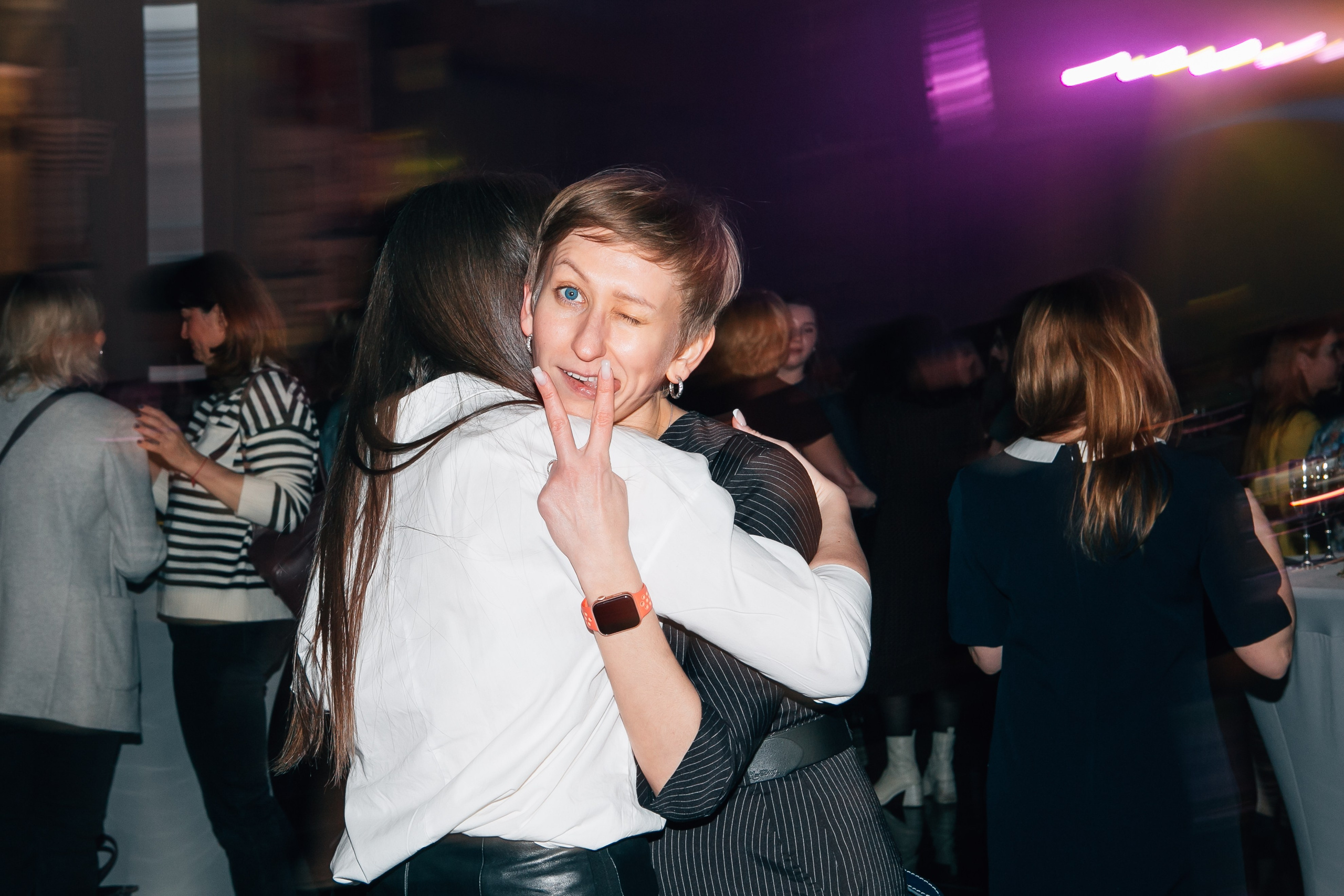 Снимал репортаж для «Газпром нефть», Газстройпром, Росатом, ОЗОН, Мегафон, ВТБ, Т-Банк, Unilever, Материа Медика Холдинг. Фотограф Serg-Epic — Сергей Клепиков