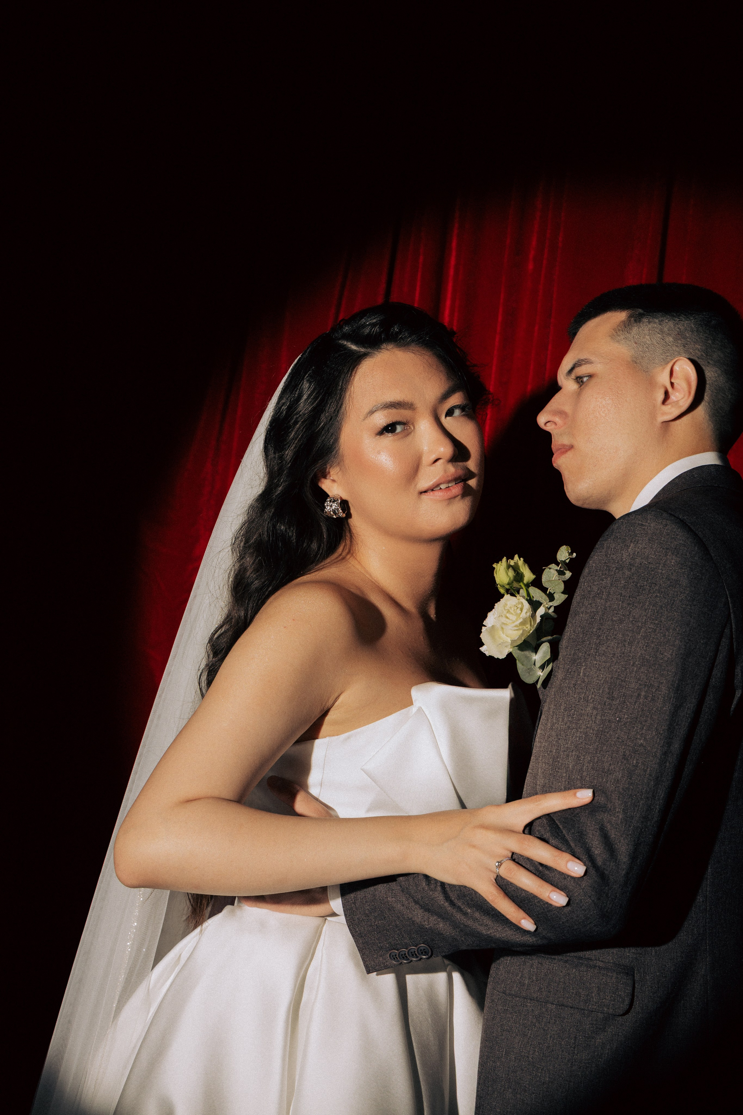 Altyn & Albert. Photographer — Regina Sal’manova. Uray