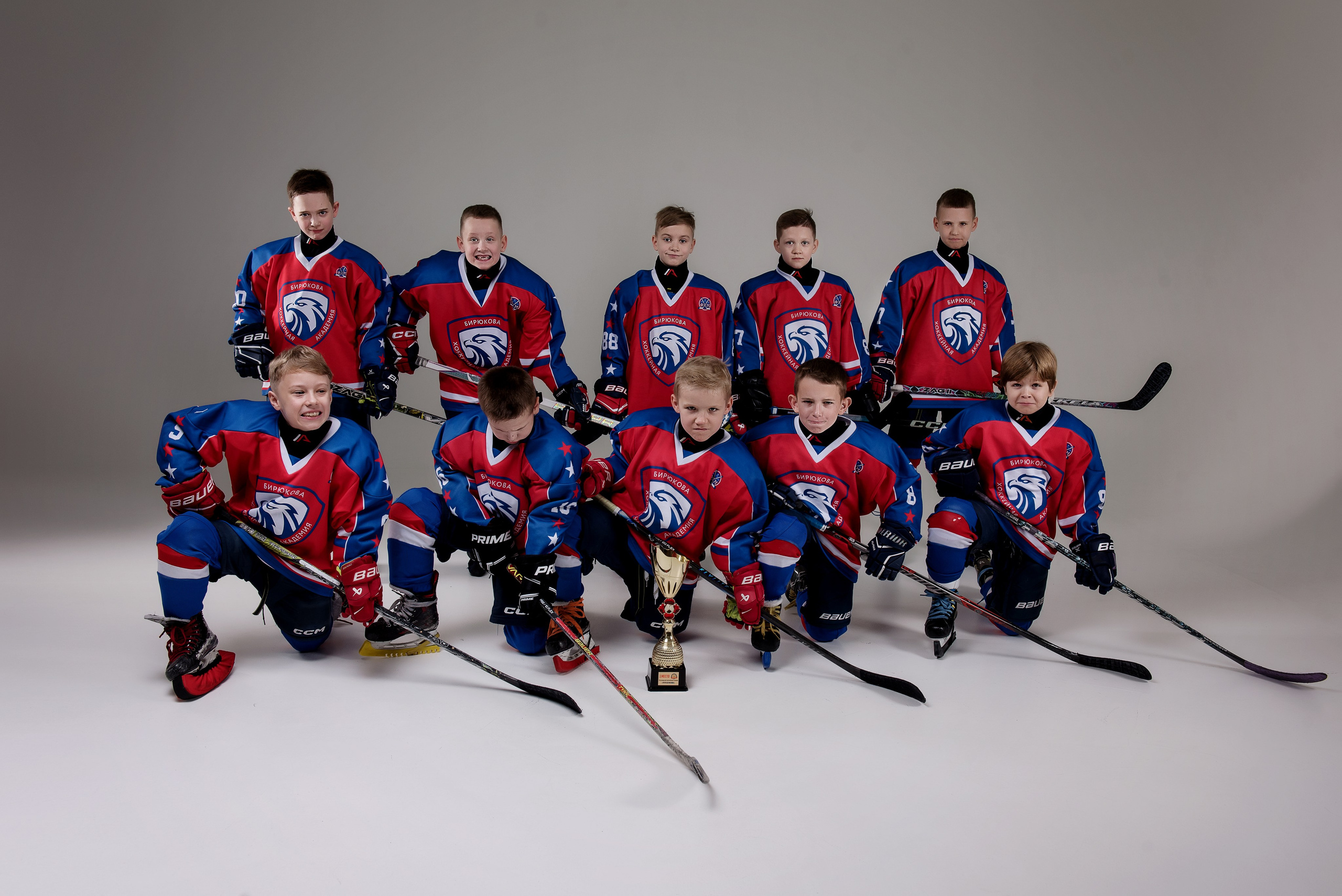 Хоккей — Гимнастика групповая съемка. Детский фотограф в Долгопрудном и Москве