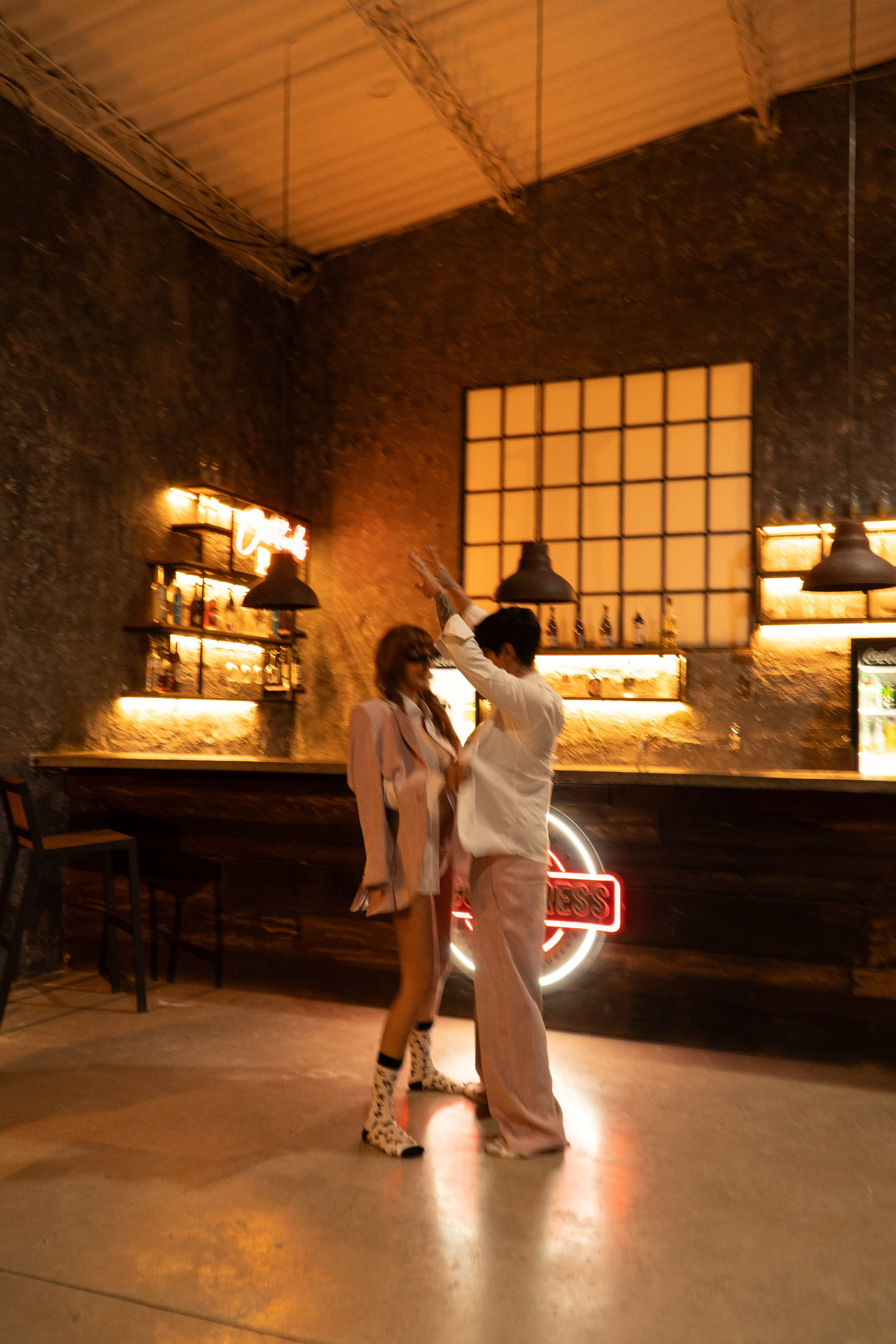 «The kitchen». Wedding Photographer in Barcelona and Medellin