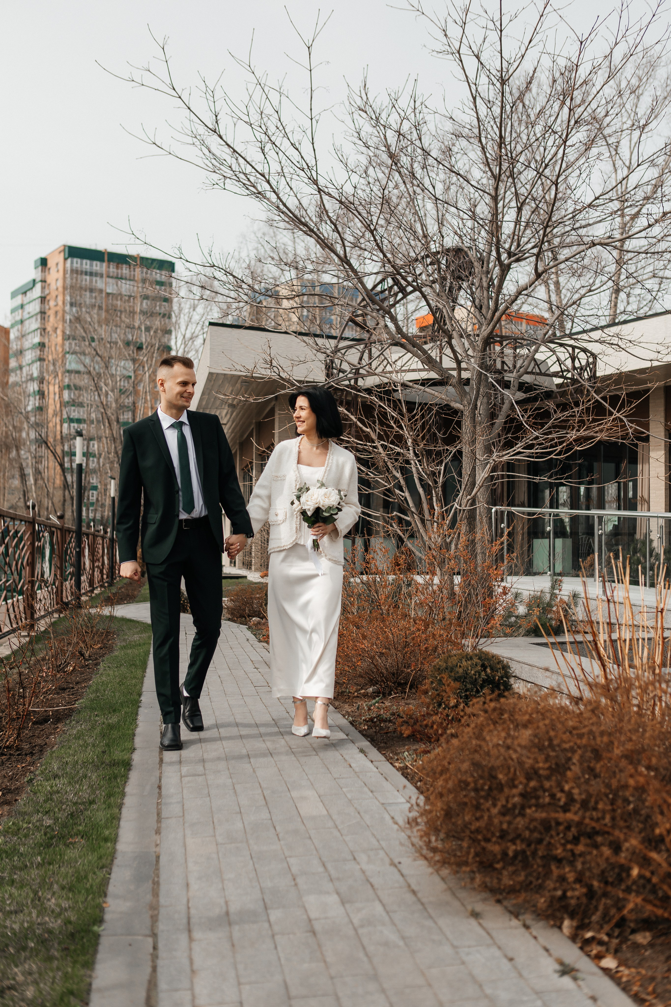 Свадьба Денис и Надежда. Фотограф в Иркутске Анастасия Кись. Студийная фотосессия беременности в тканях Иркутск. Семейная фотосессия, ПОРТРЕТ «ПОКОЛЕНИЕ»