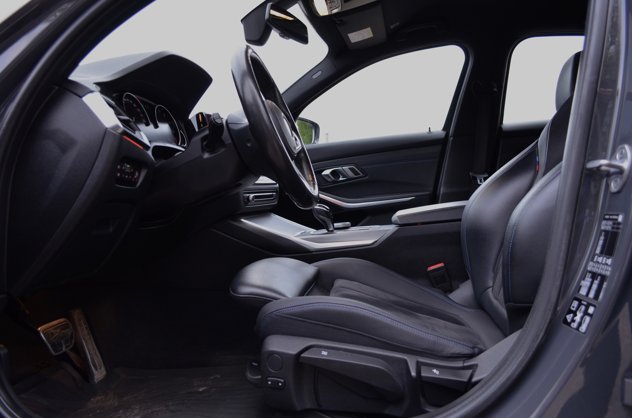 АВТО НА ПРОДАЖУ. Разноплановый фотограф из Москвы/Твери