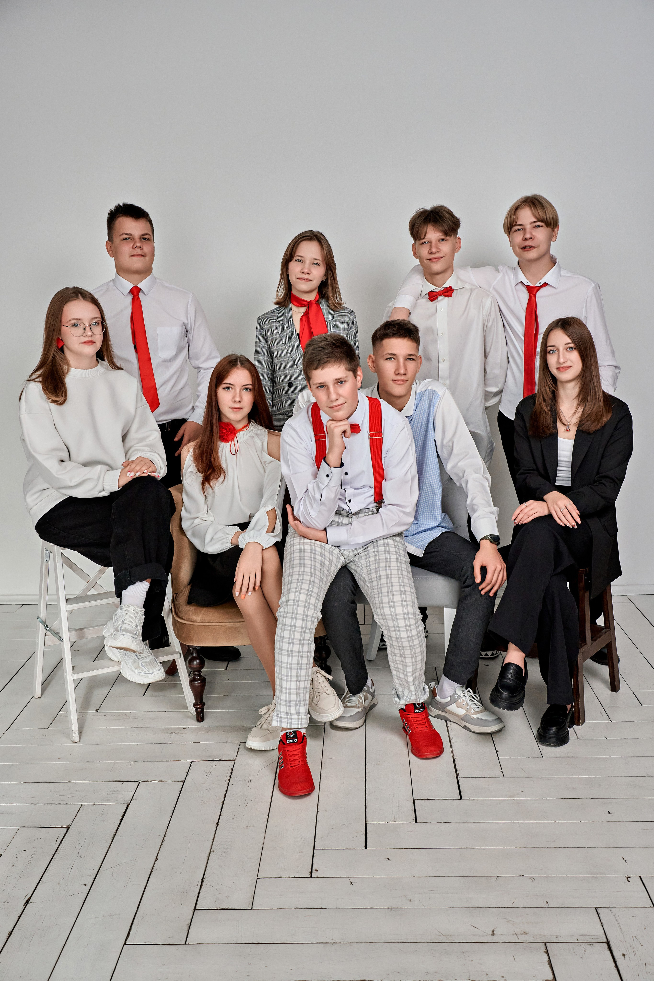 Фотосъёмка в студии «Окна» на выпускные альбомы. Калуга. Фотограф Меняйло Евгений. Свадьба. Портрет. Репортаж. Семья. Контент