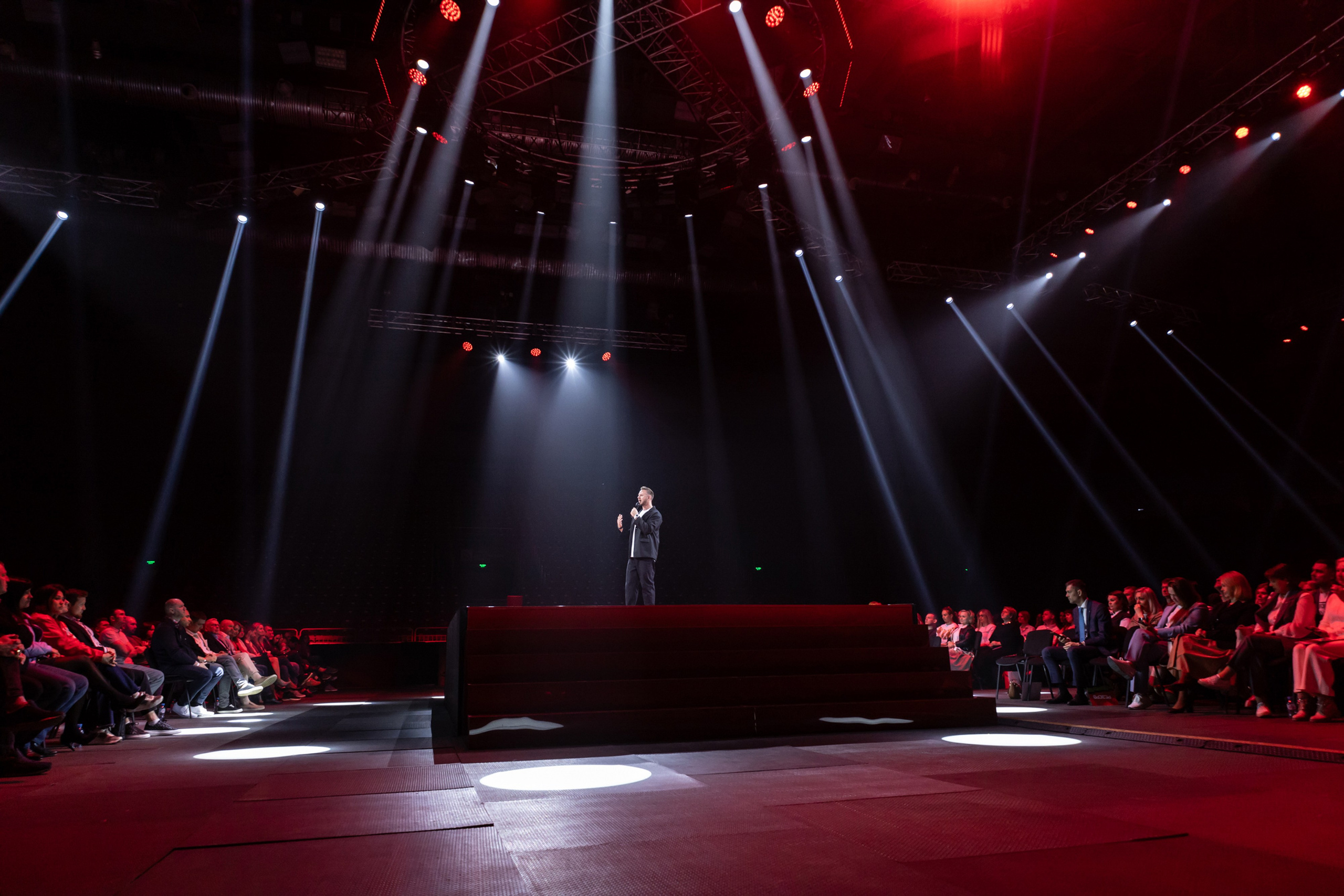 Альфа конфа Челябинск. Фотограф свадебный, репортажный, индивидуальный, фото для маркетплейсов, брендов, автосалонов