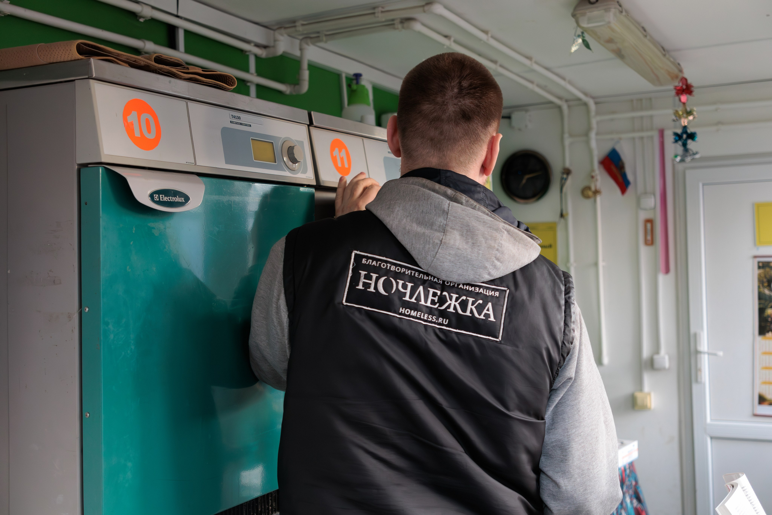 Репортажная съемка. «Ночлежка». Пункт обогрева; Неравнодуш. Репортажный фотограф в СПб