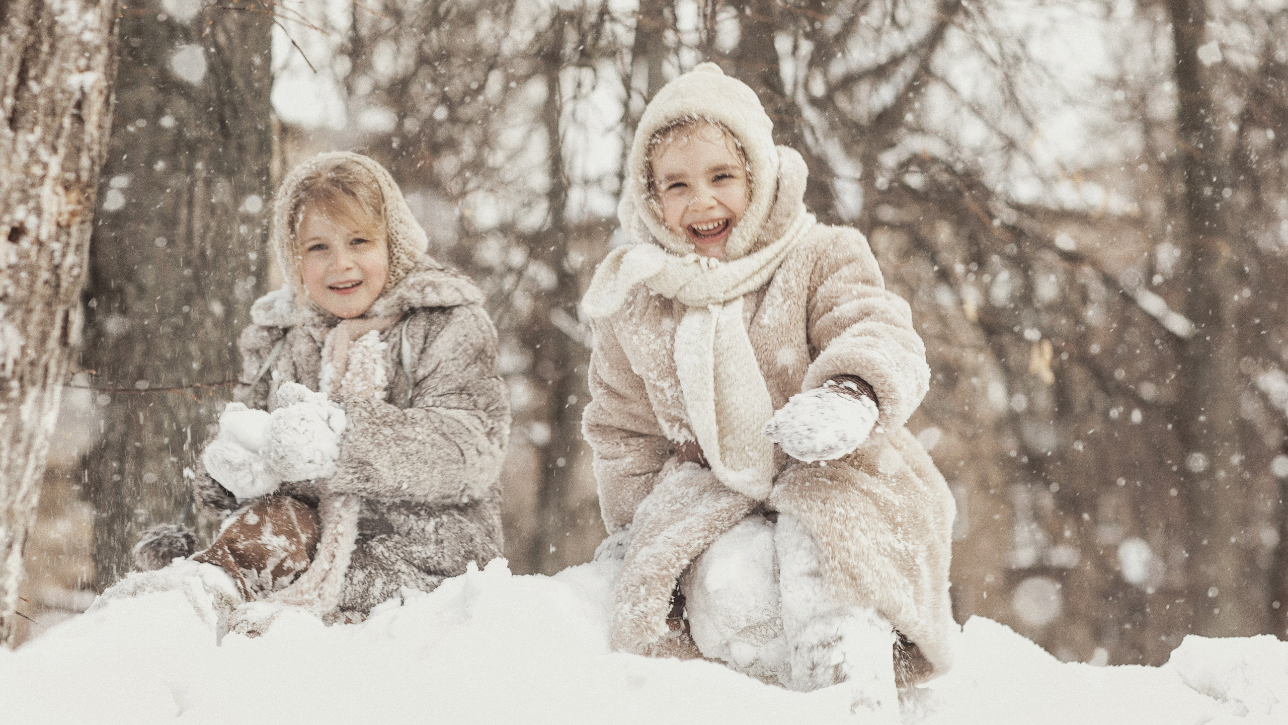 Старый двор. Фотограф и режиссер Сергей Спирин. Москва