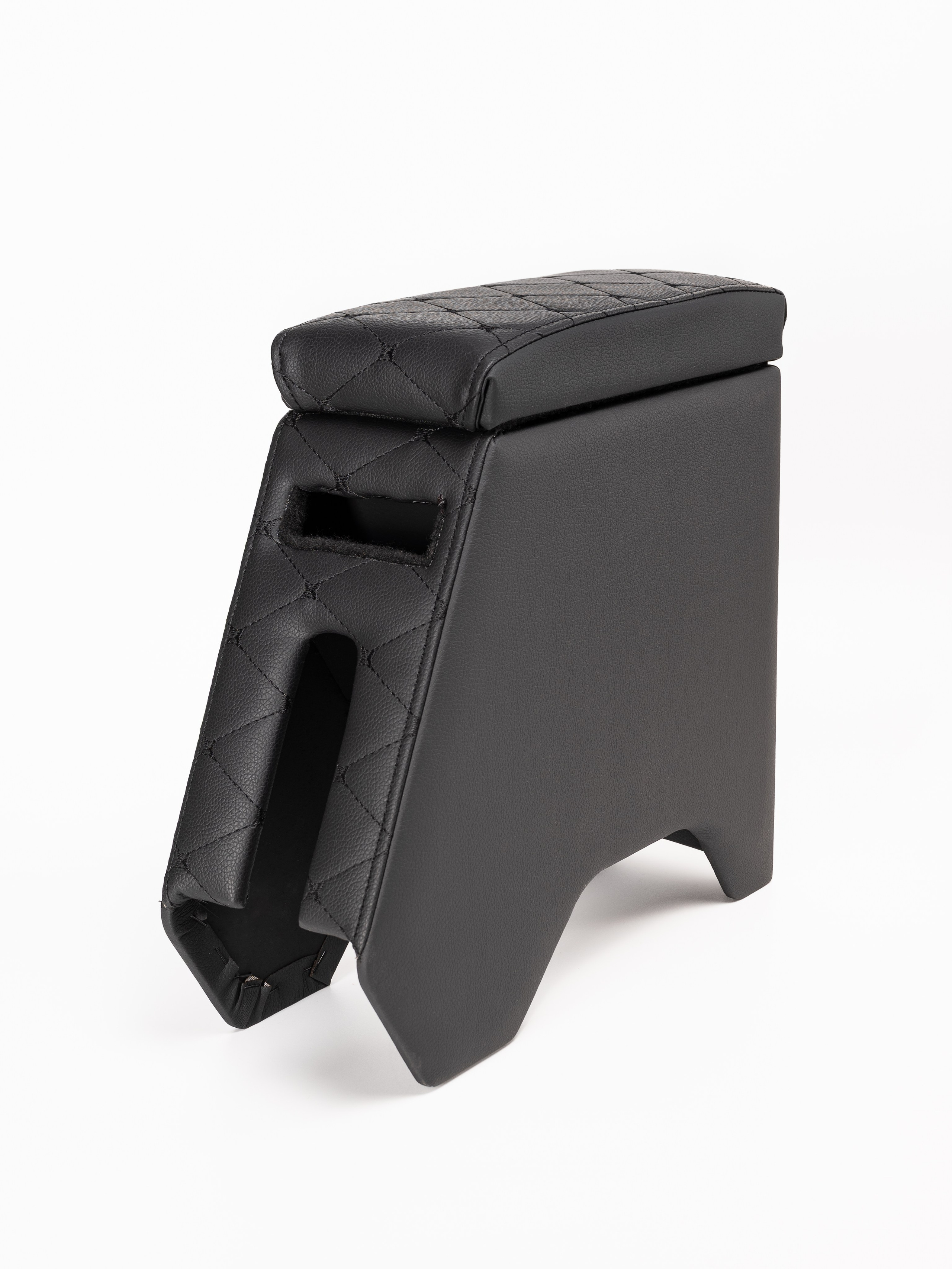 Автоподлокотники предметка стёганые серия 3. Предметный фотограф, фото для маркетплейсов Пятигорск, КМВ