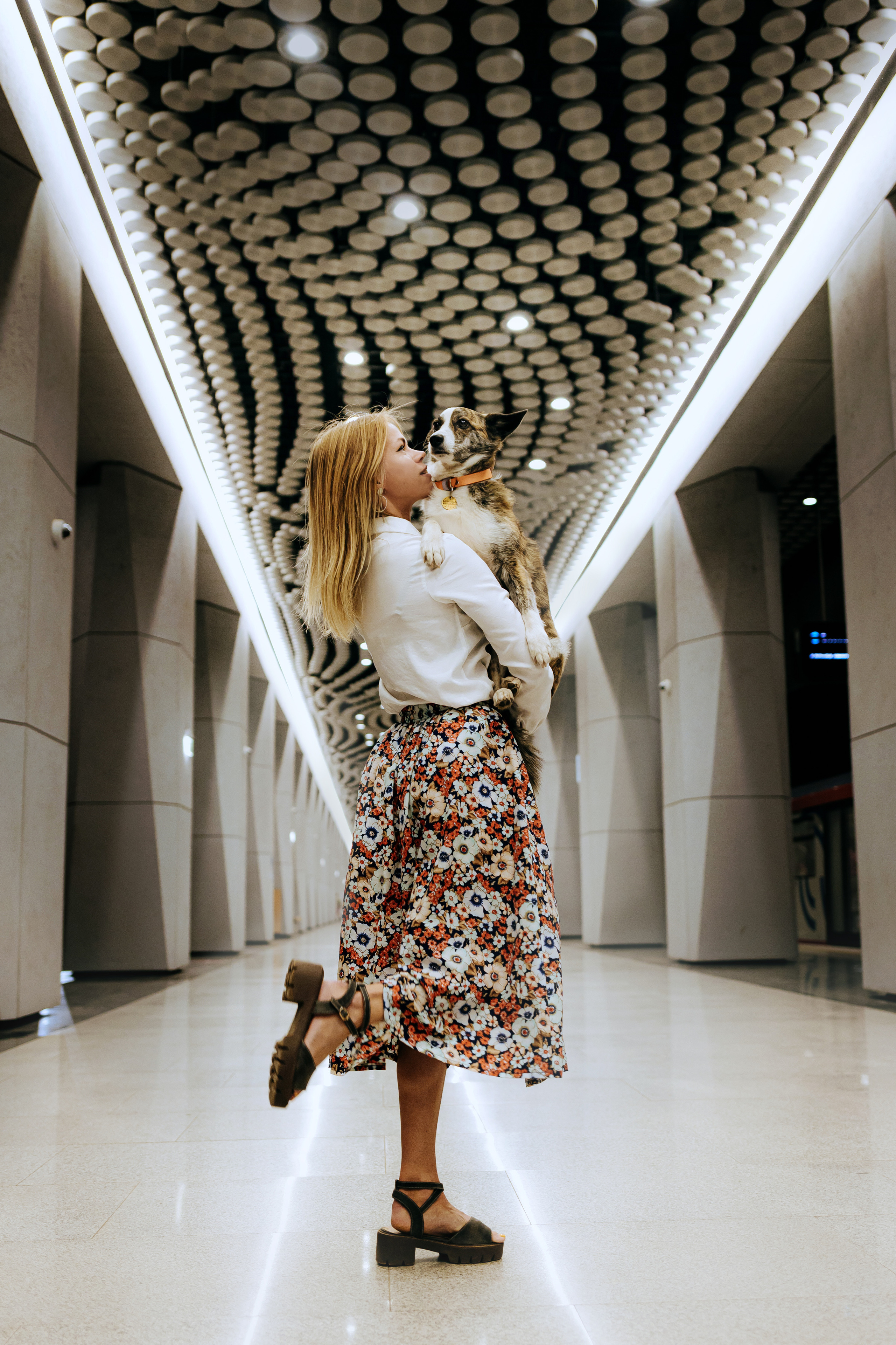 Фотосессия с Дашей и Тори в московском метро