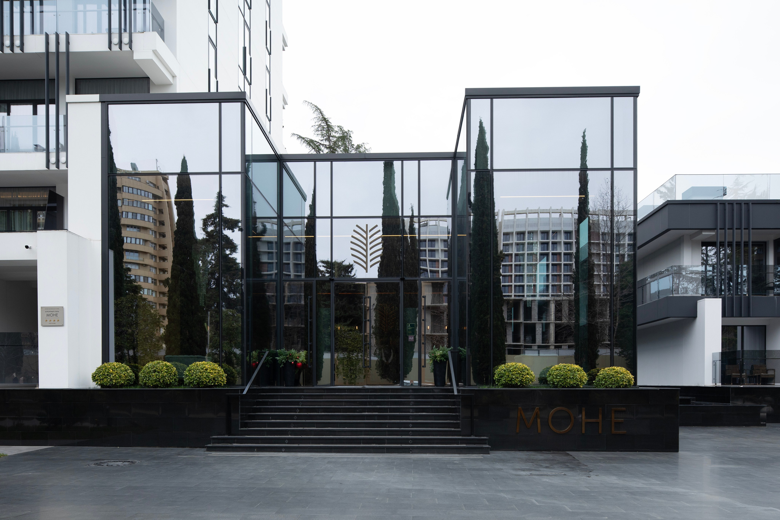 Фасад MONE, г. Адлер