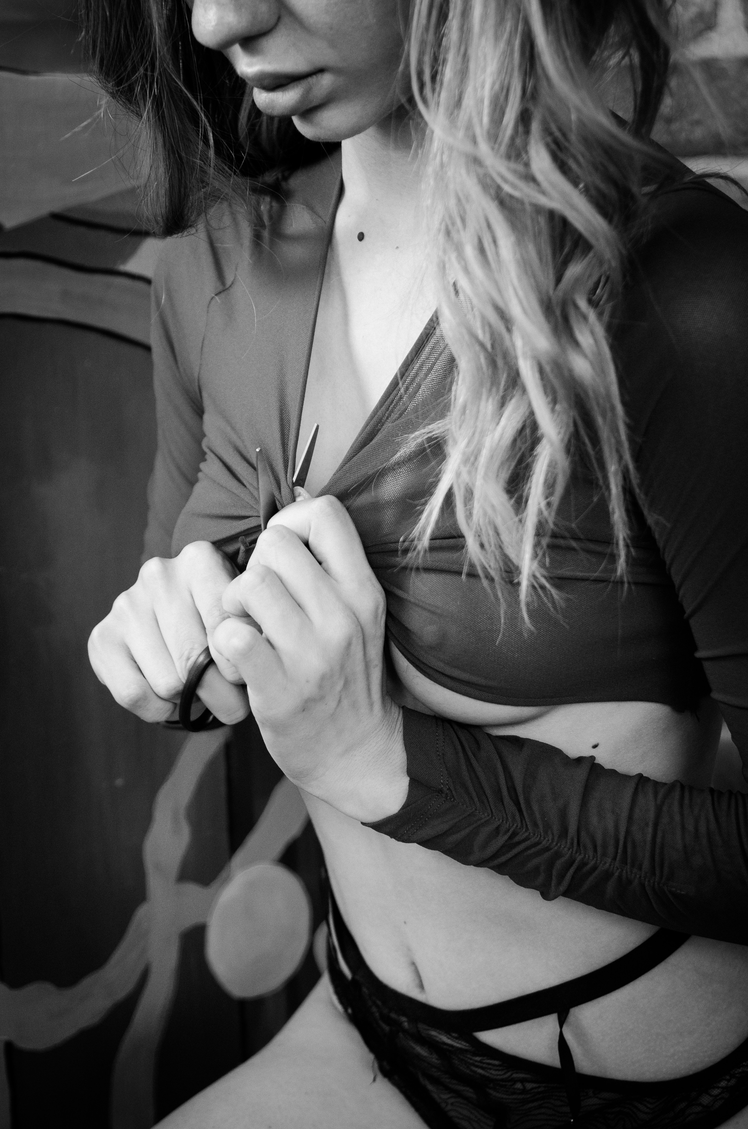 Будуарная фотосессия для Вики в стильной студии на терассе. Будуарный и портретный фотограф в Ростове-на-Дону Нина Чубарьян