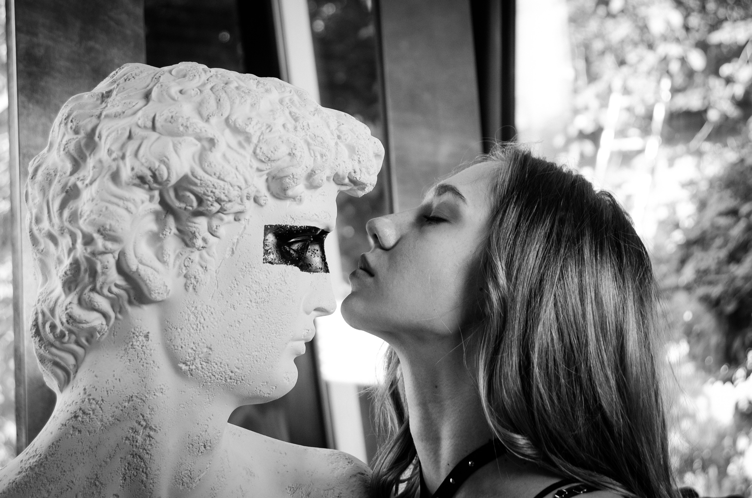 Будуарная фотосессия для Вики в стильной студии на терассе. Будуарный и портретный фотограф в Ростове-на-Дону Нина Чубарьян