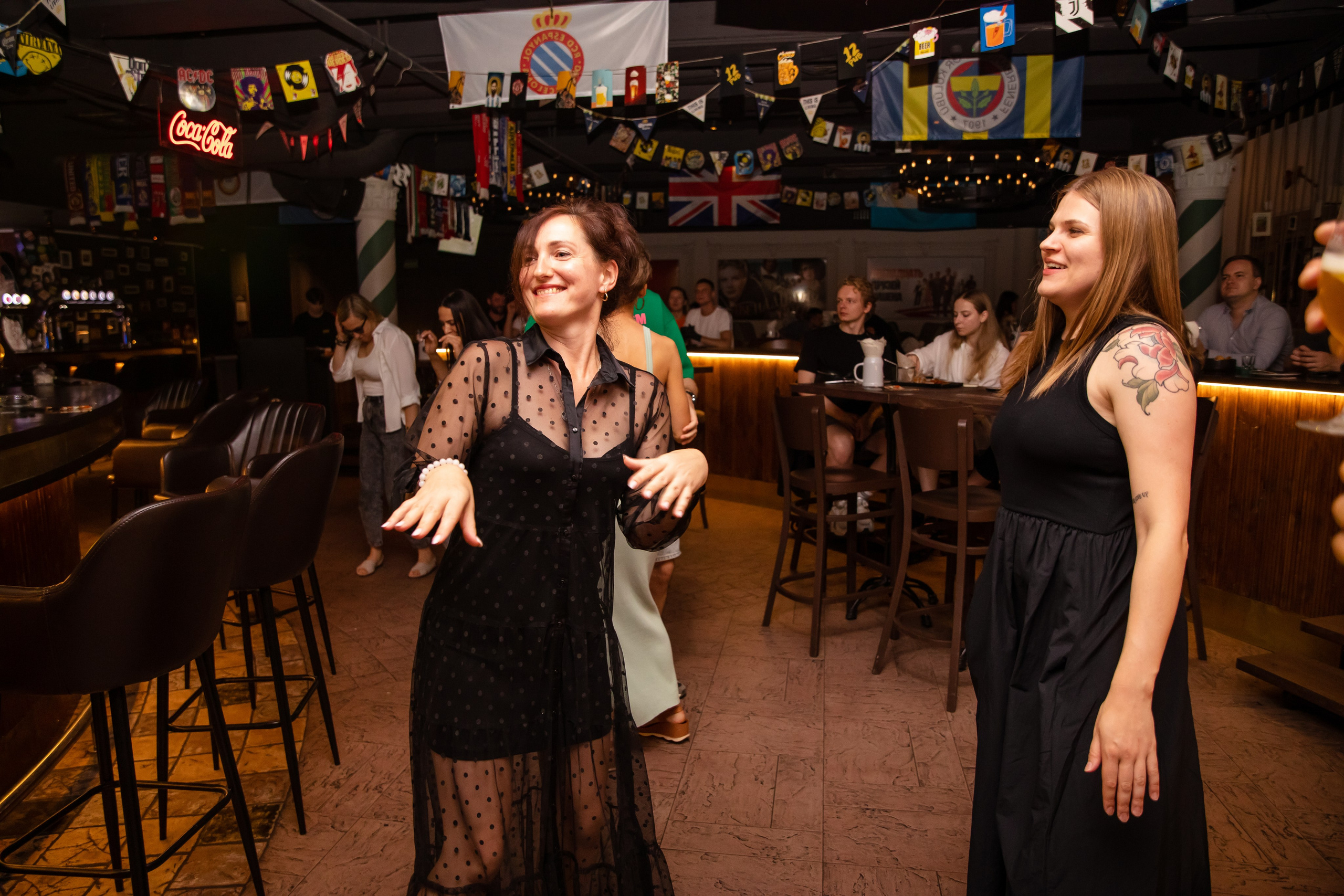 Паб 12. Репортажный фотограф Минск ❘ Костецкий Илья ❘ Беларусь