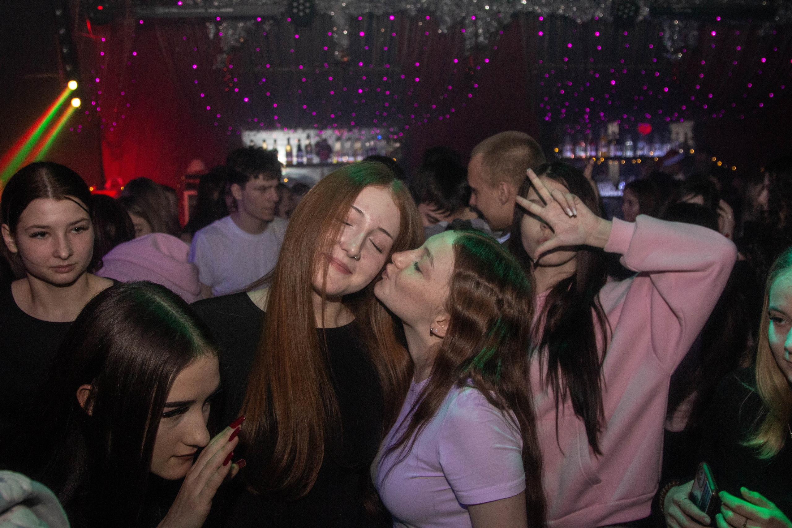 Клуб Serdce. Ладно