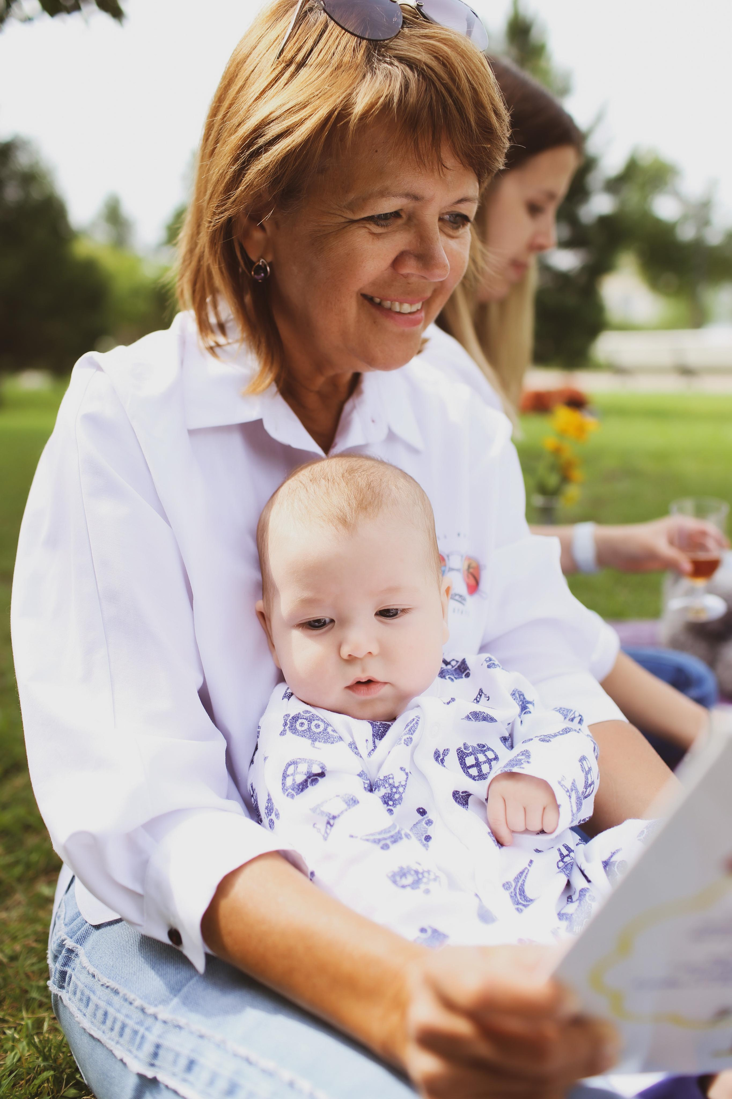 Пикник в парке / Когда вместе хорошо. Фотограф Омск Ольга Гинжул