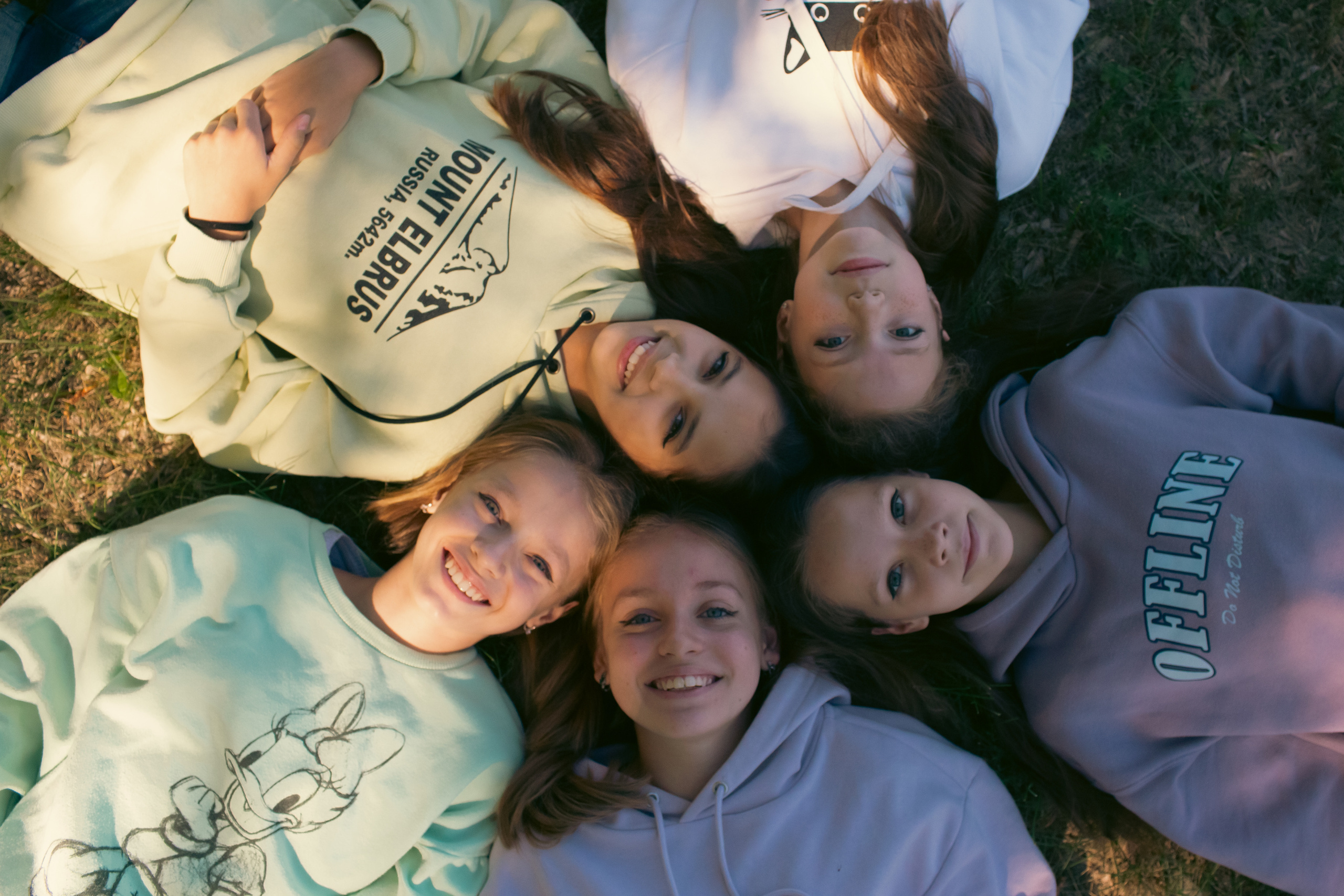 Лето, дружба, жвачка / Когда в воздухе беззаботность. Фотограф Омск Ольга Гинжул