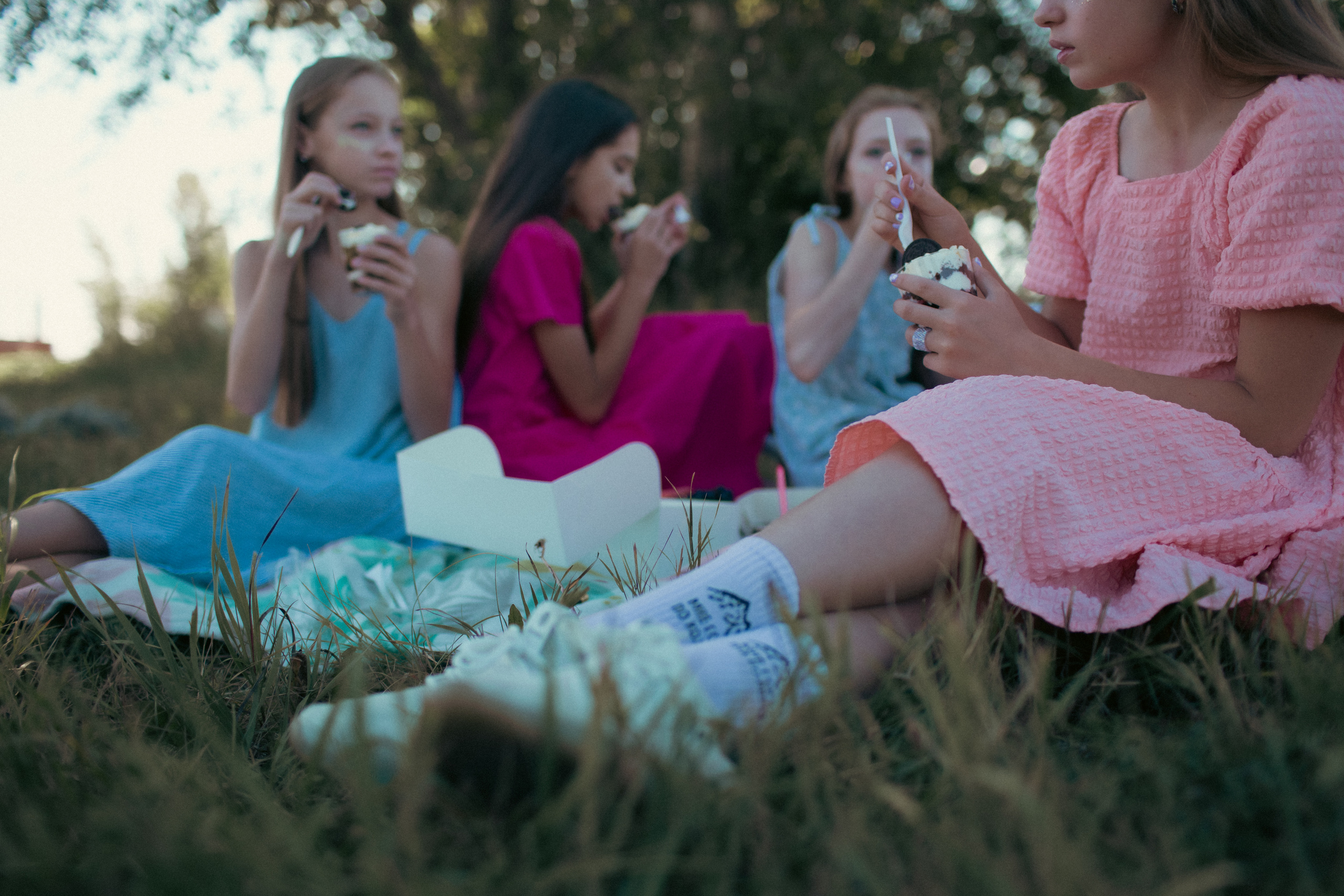 Лето, дружба, жвачка / Когда в воздухе беззаботность. Фотограф Омск Ольга Гинжул