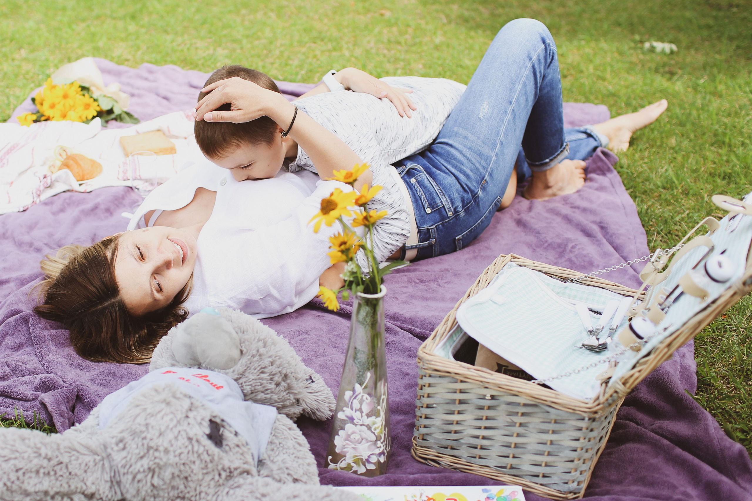 Пикник в парке / Когда вместе хорошо. Фотограф Омск Ольга Гинжул