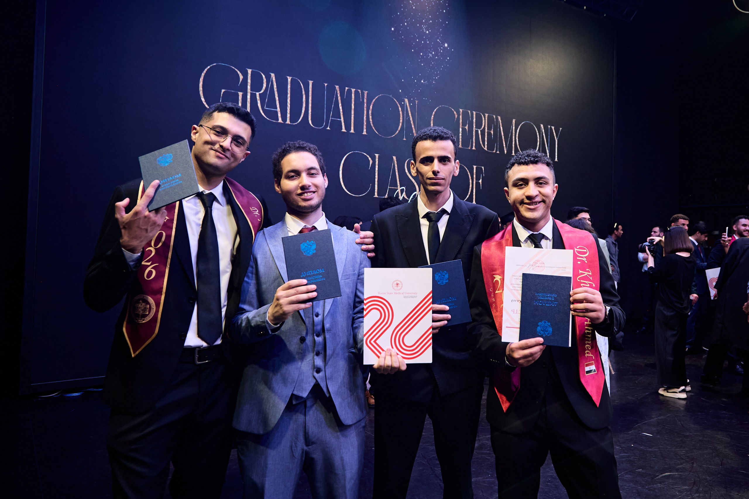 Выпускной КГМУ / Graduation 2026. Репортажный и портретный фотограф Казань / Горячих Полина