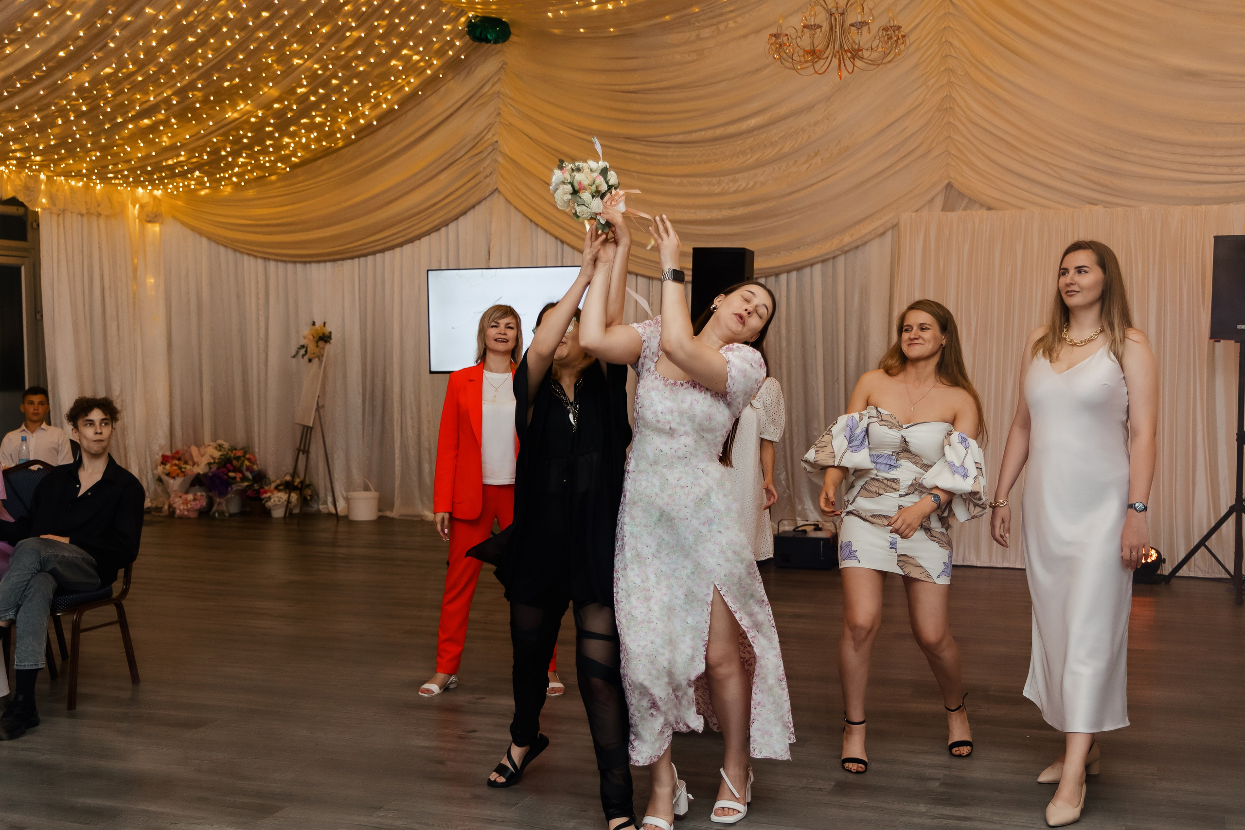 Антон и Яна. Сборы. Дом Офицеров. Выездная. Мельница. Свадебный фотограф в Хабаровске