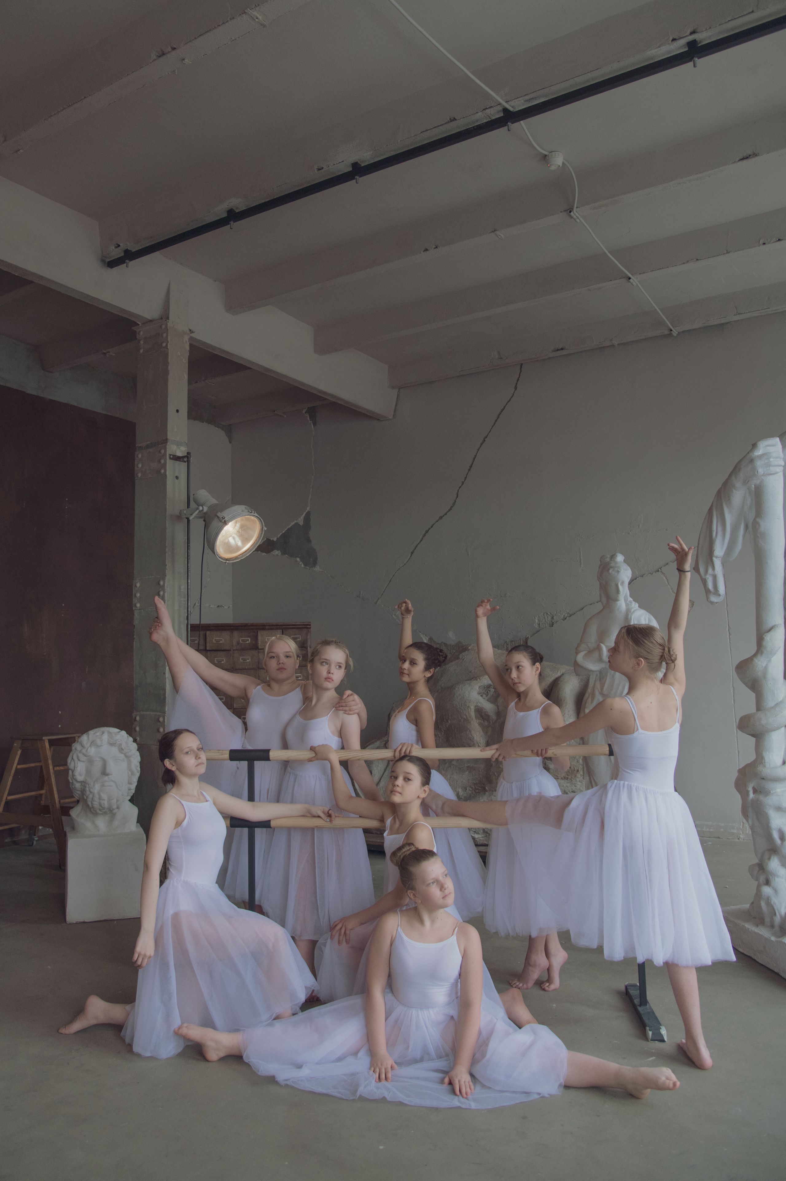 Танцевальный коллектив. Фотограф Anita Mivchas