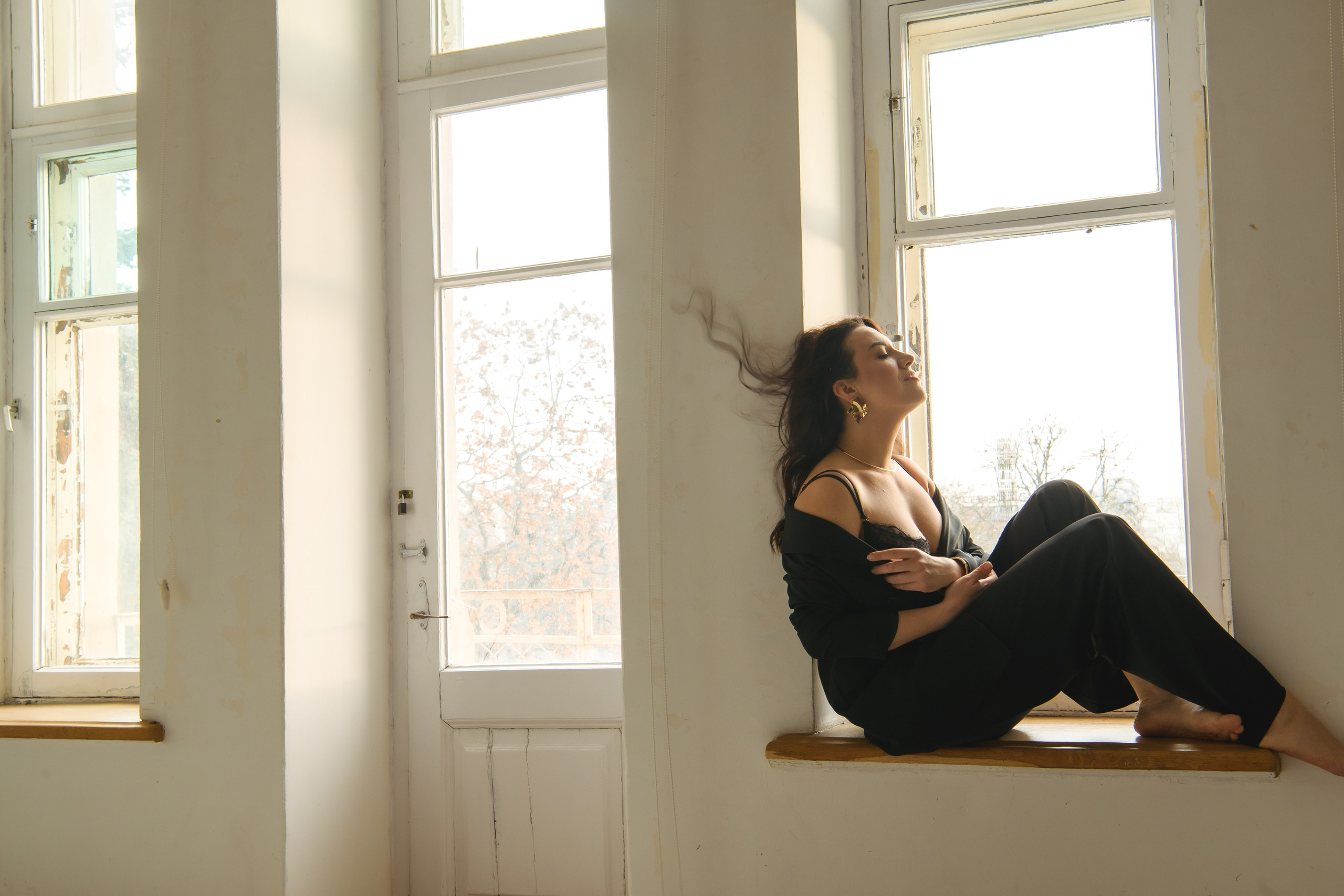 …Без слов — фотосессия для нее. Фотохудожник Нина Жихарева