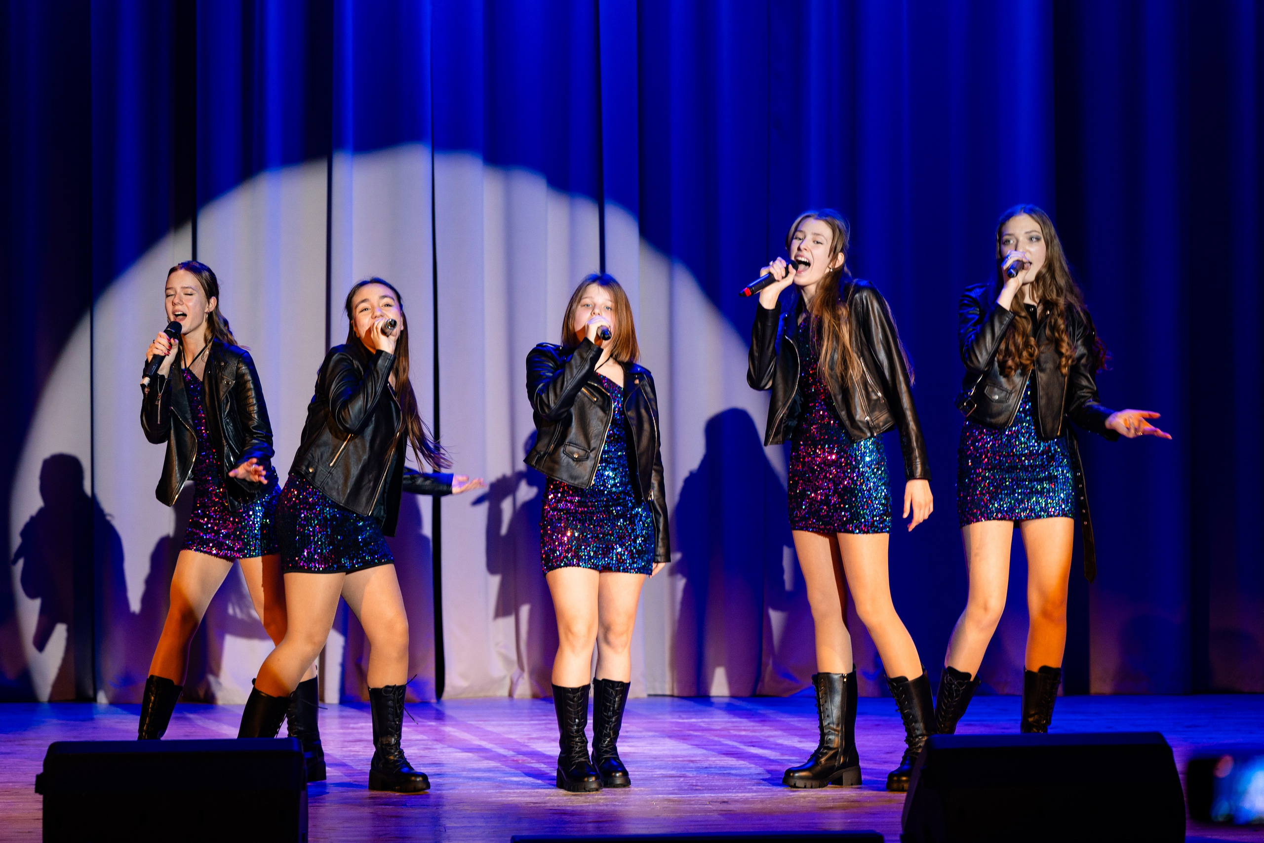 Концерт ДК Буривестник. Фотограф Никита Комаров