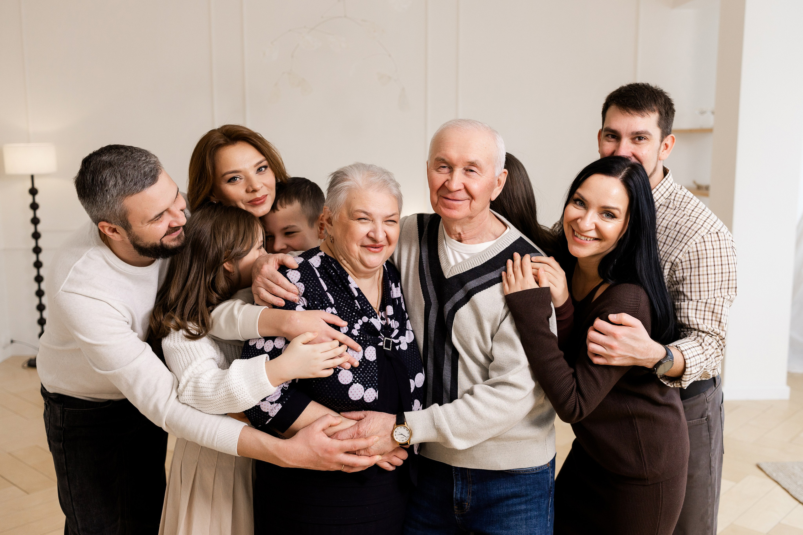 Съемка большой семьи в студии «Когда вместе». Семейный фотограф в Екатеринбурге Маргарита Курносова