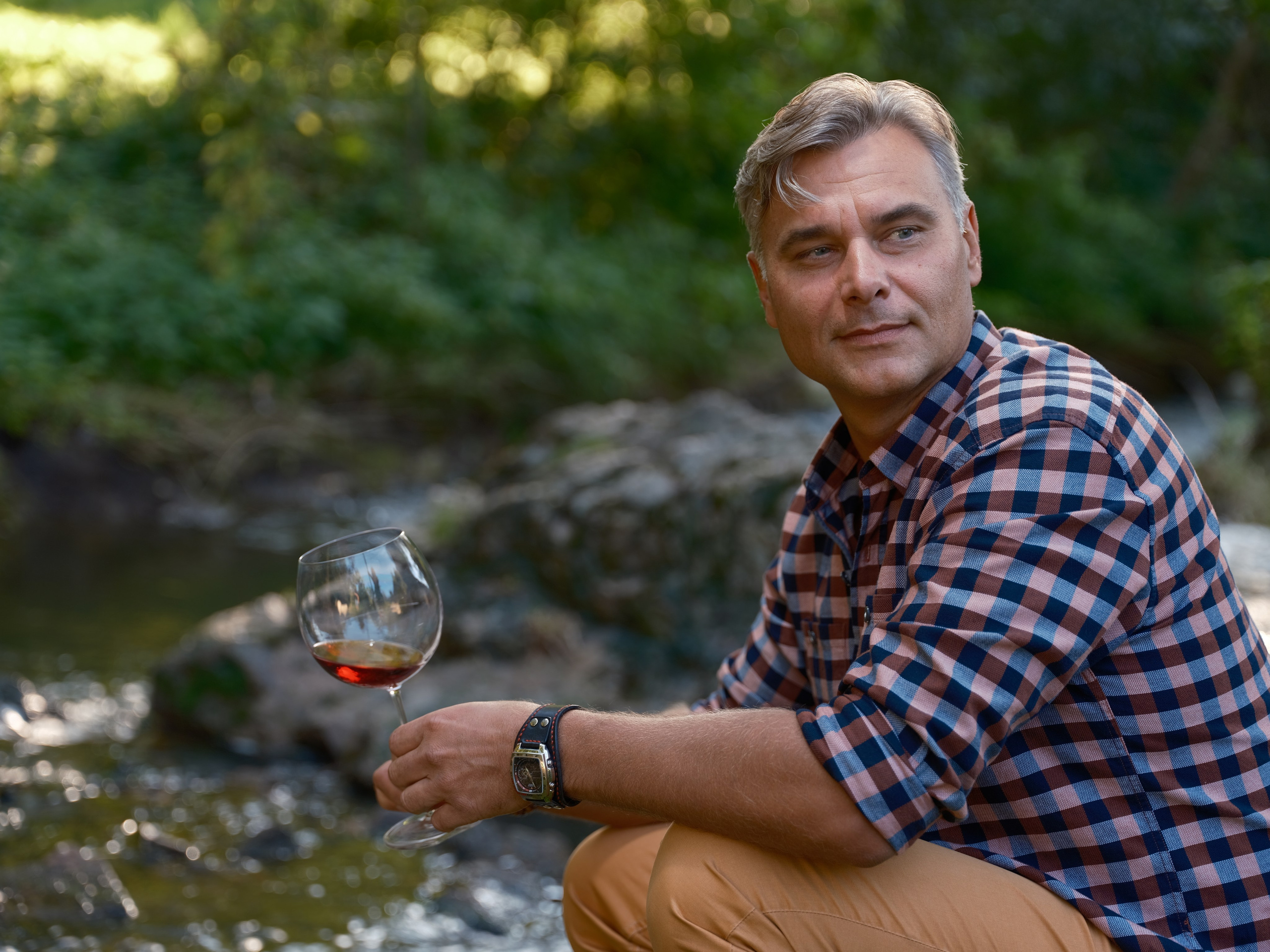 Вадим и вино. Фотограф в Москве и Праге: индивидуальные портреты, парные фотосессии