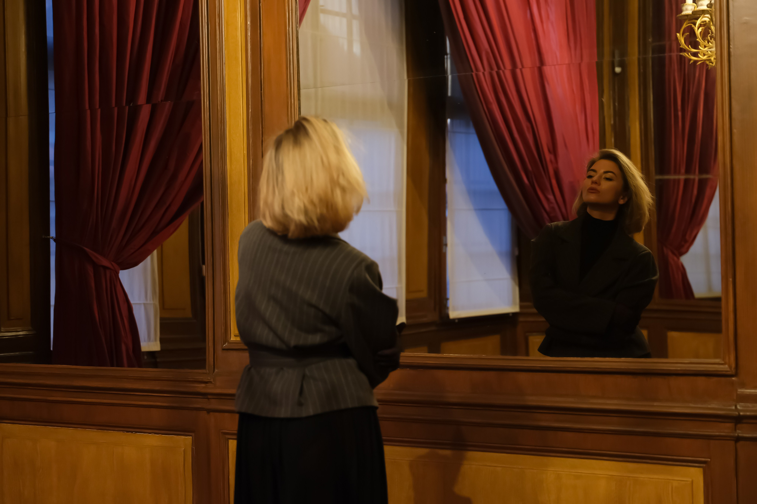 Во дворце. Фотограф в Москве и Праге: индивидуальные портреты, парные фотосессии