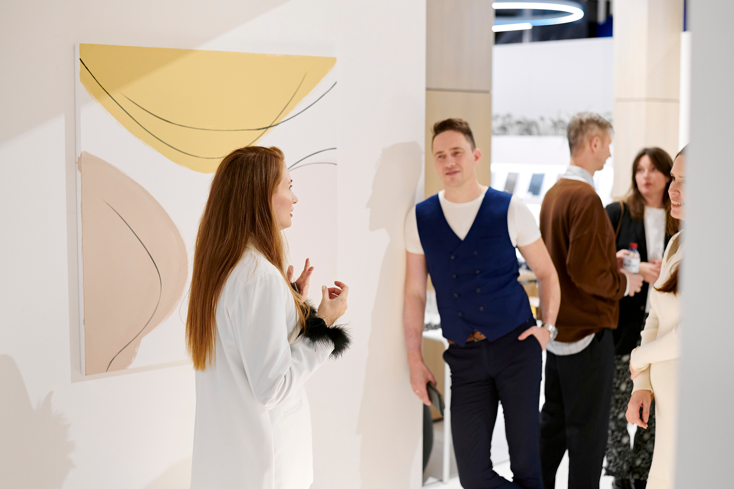 The Holst. Выставка Юлии Остапенко. Фотограф Постольник Дарья