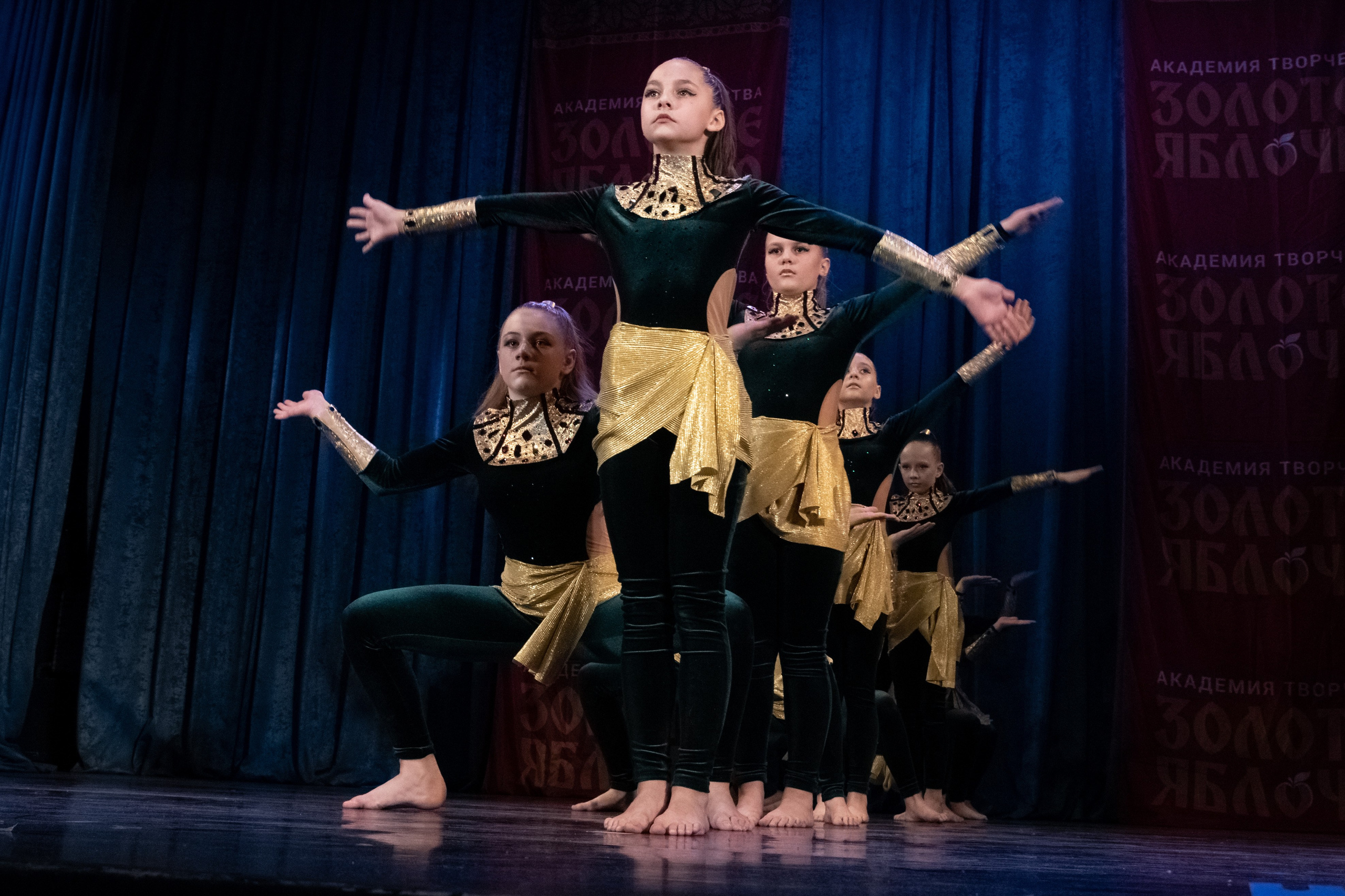 7 декабря, г. Выборг. Золотое яблочко